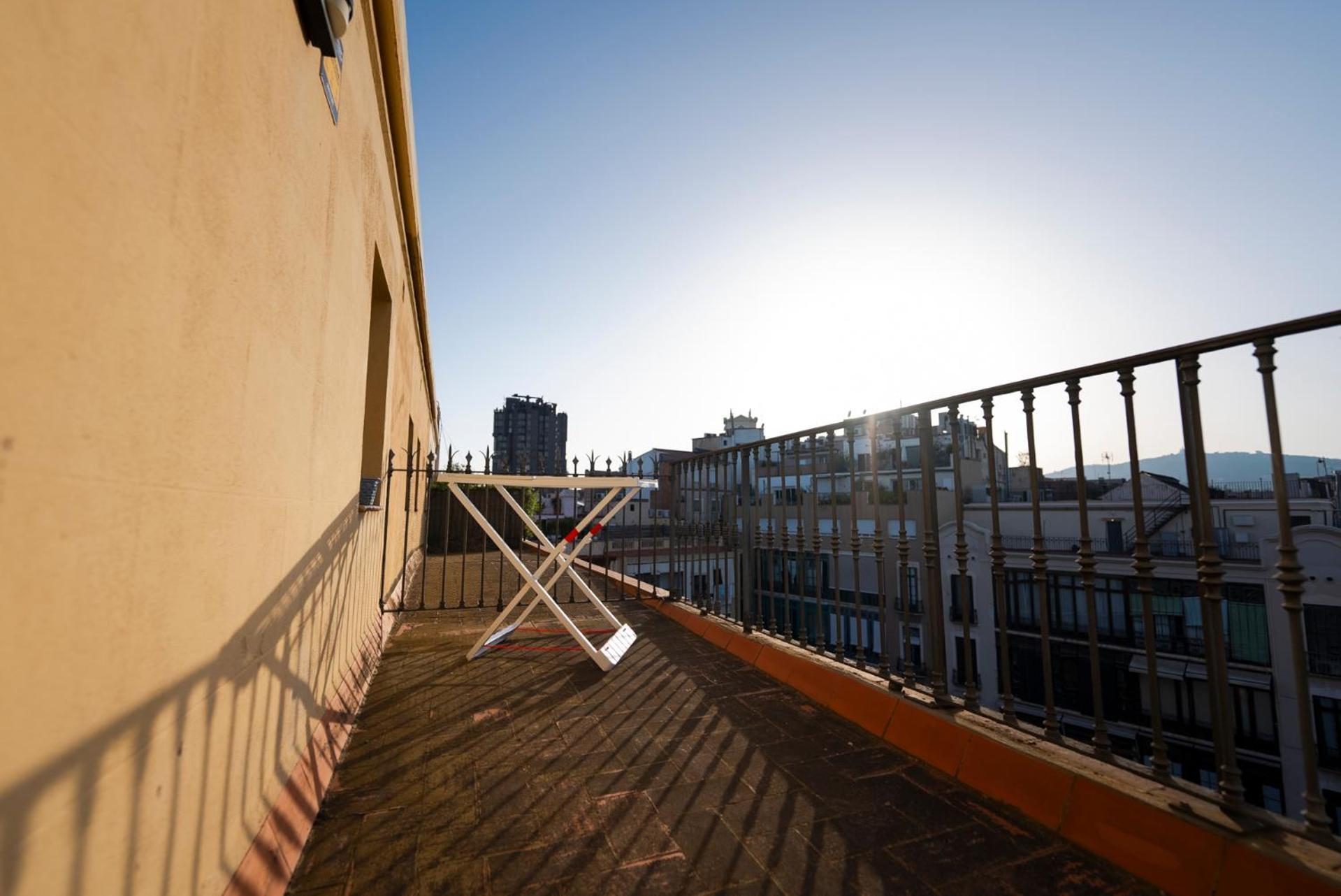 Atico Con Terraza En El Corazon De *