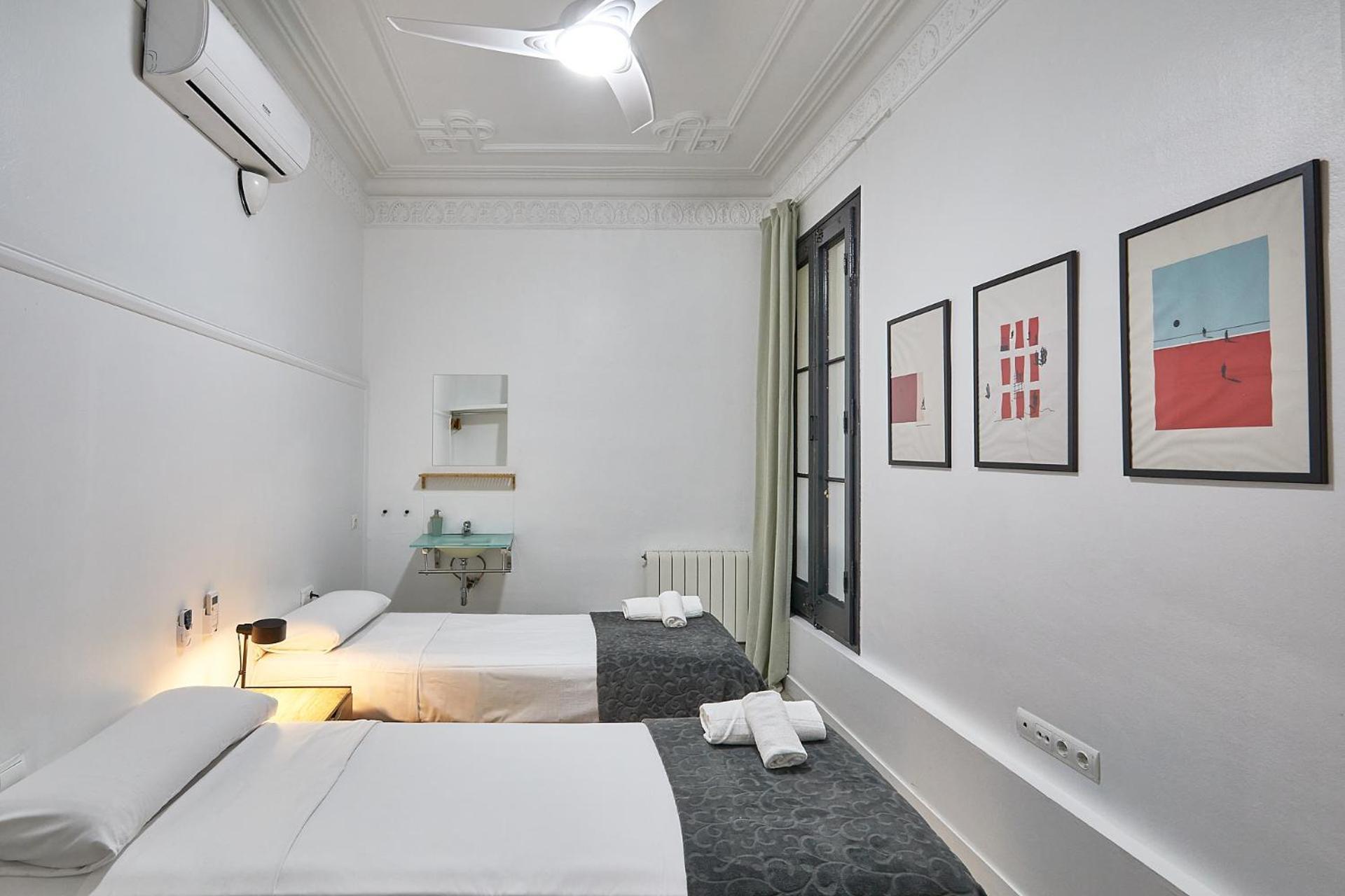 Ella Gran Via Guest house Barcelona