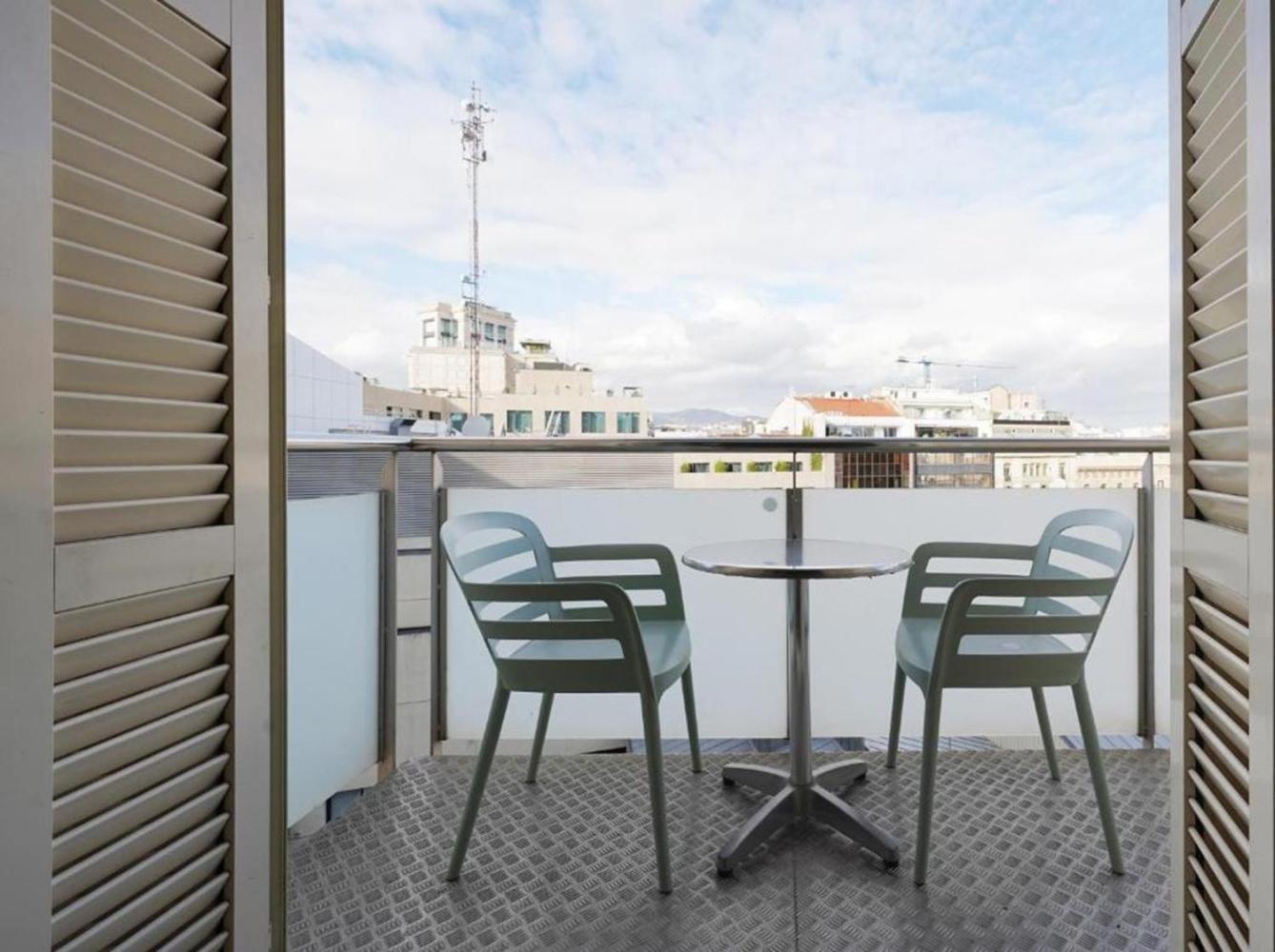 Ola Living Plaza Catalunya Apartment Barcelona