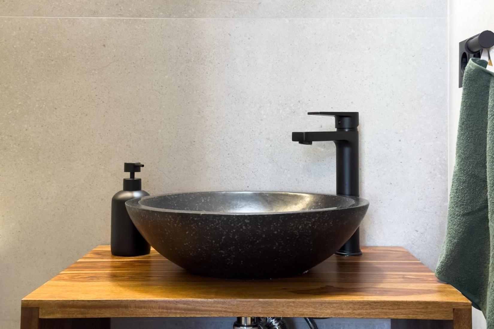 Apartment Oasis Downtown Barcelona
