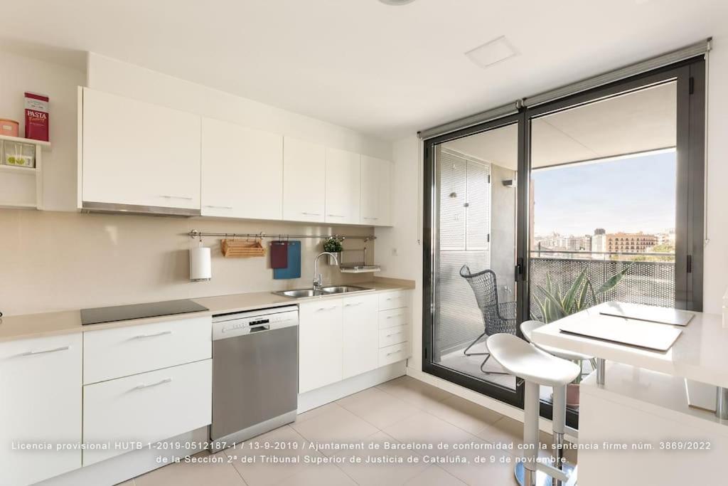 Close , Sagrada & Center Apartamento *