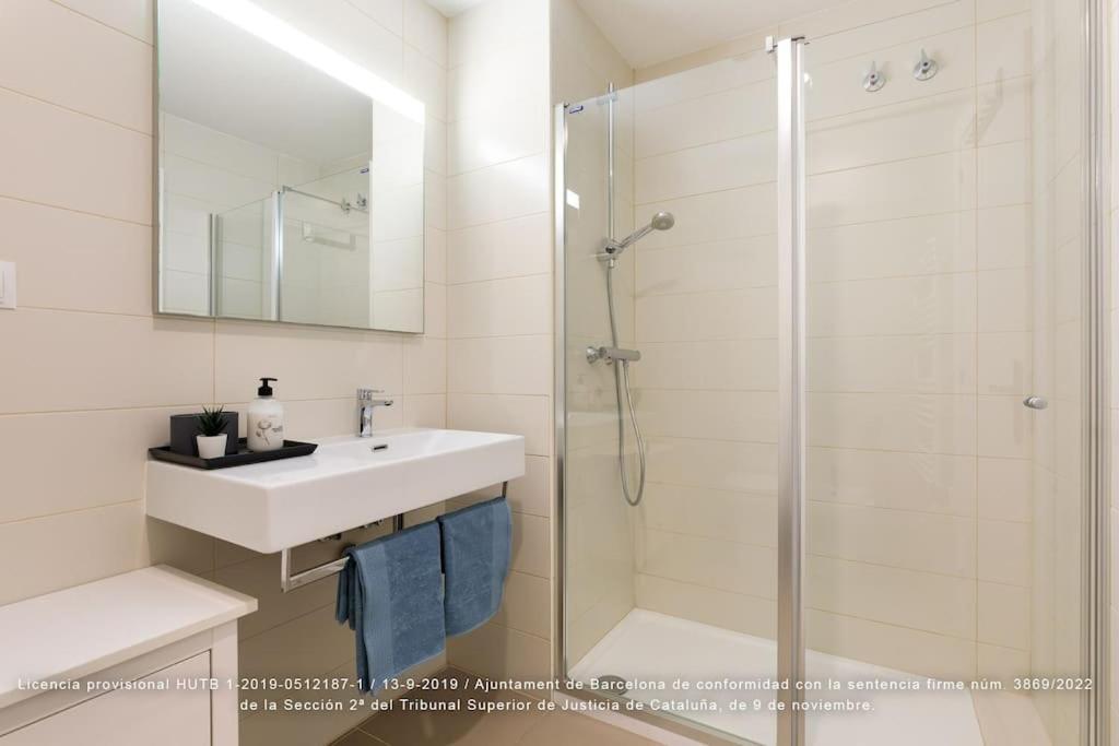 Apartamento Close , Sagrada & Center *