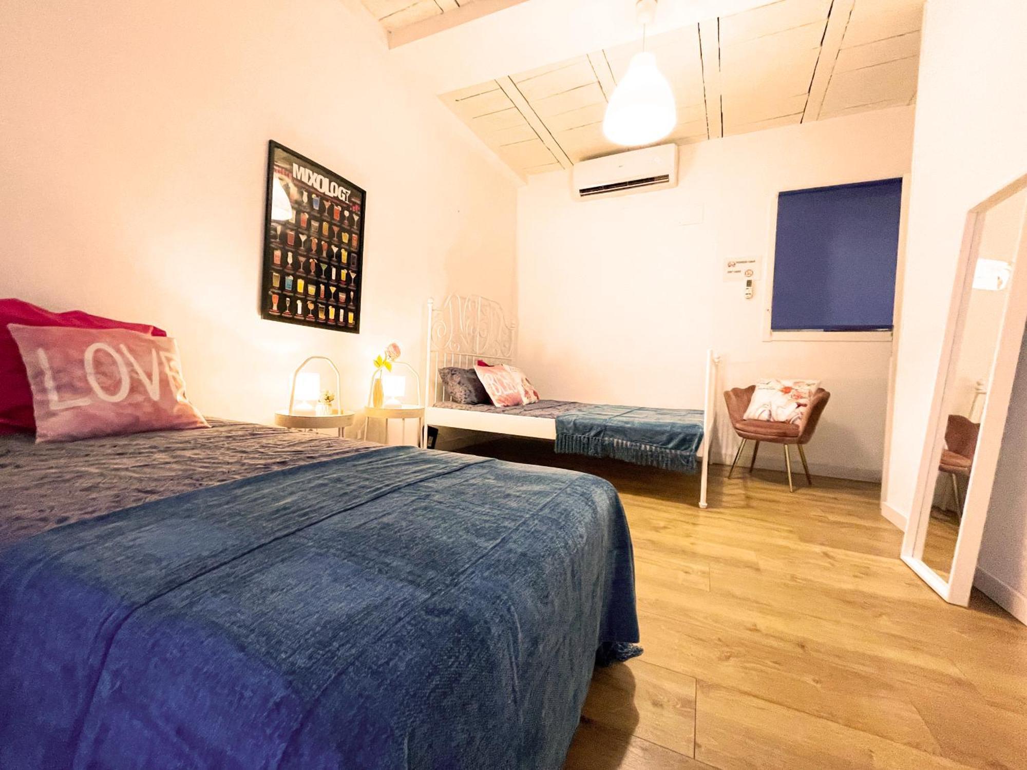 Hostal Oasis - By Port Vell 1