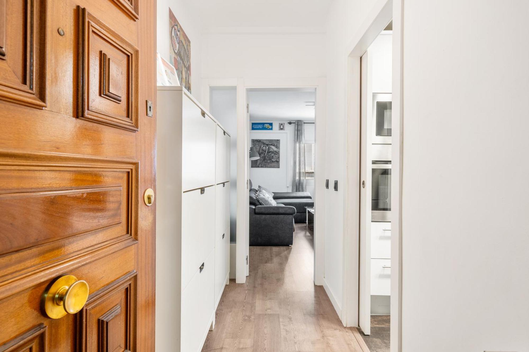Your In Office & Gym & Parking Free * Barcelona