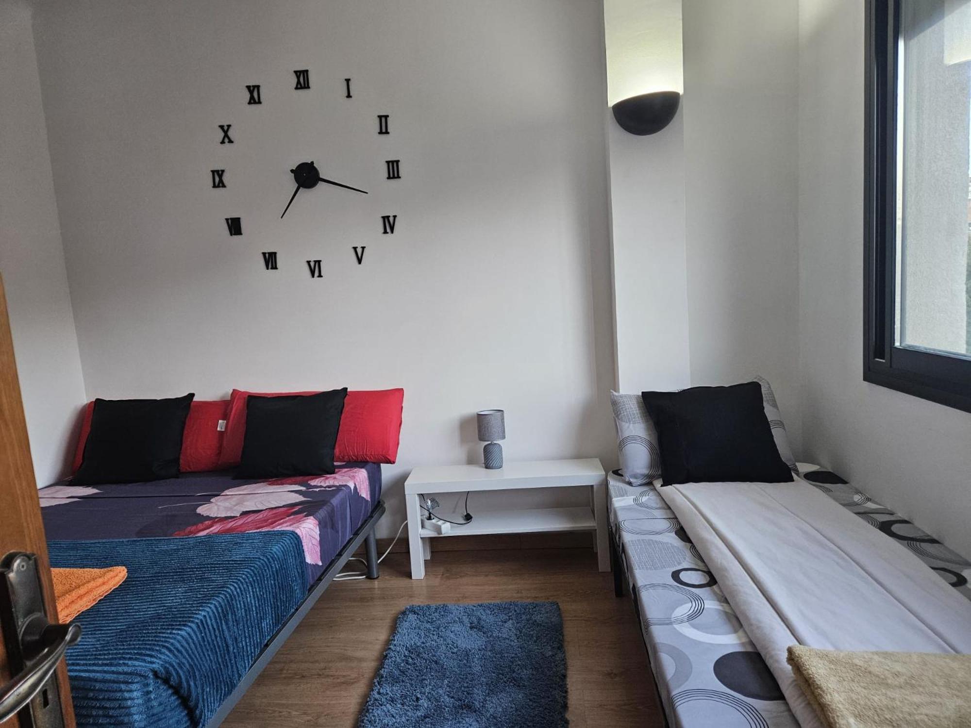 Capsule hotel Sagrera Nino House