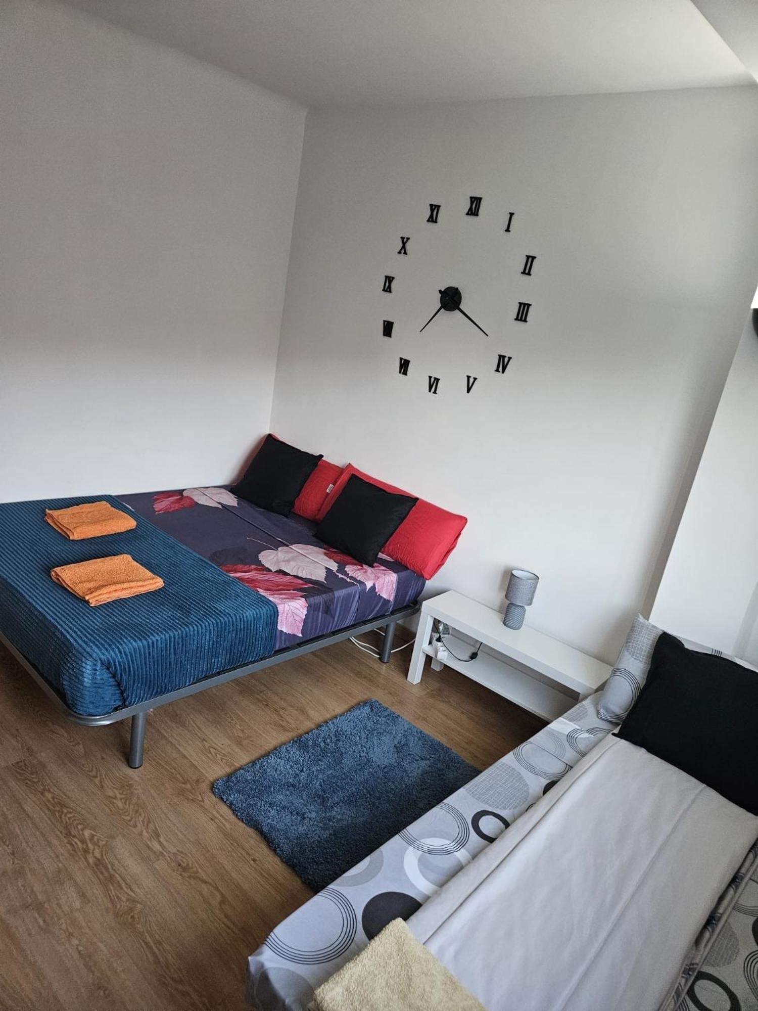 Sagrera Nino House Capsule hotel *