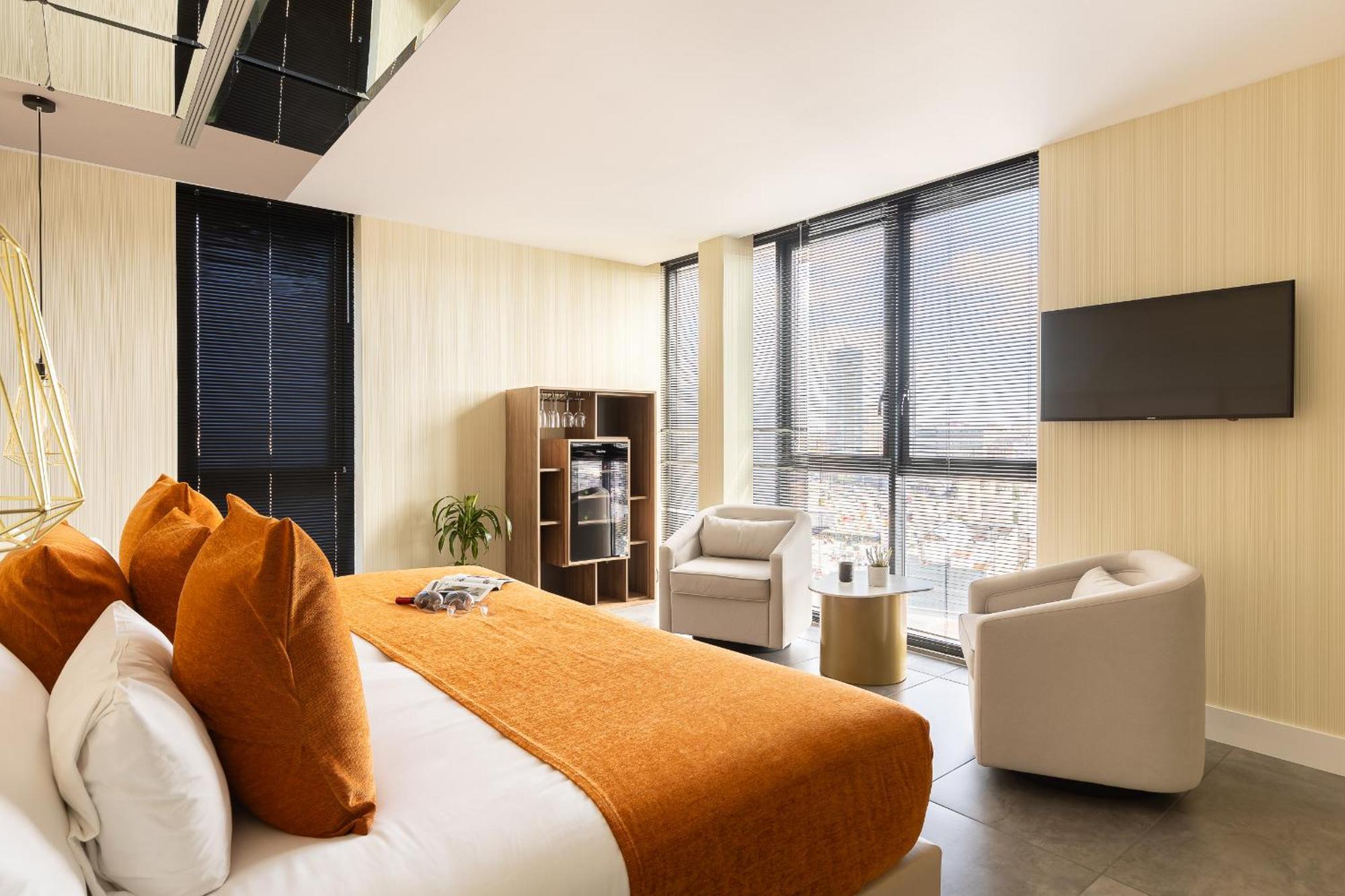 Cosmo Penthouse