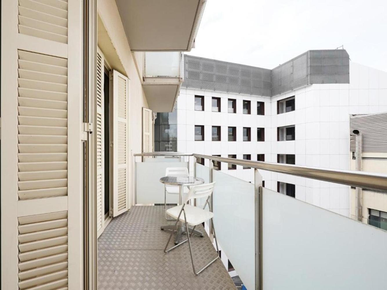 Ola Living Plaza Catalunya Apartamento