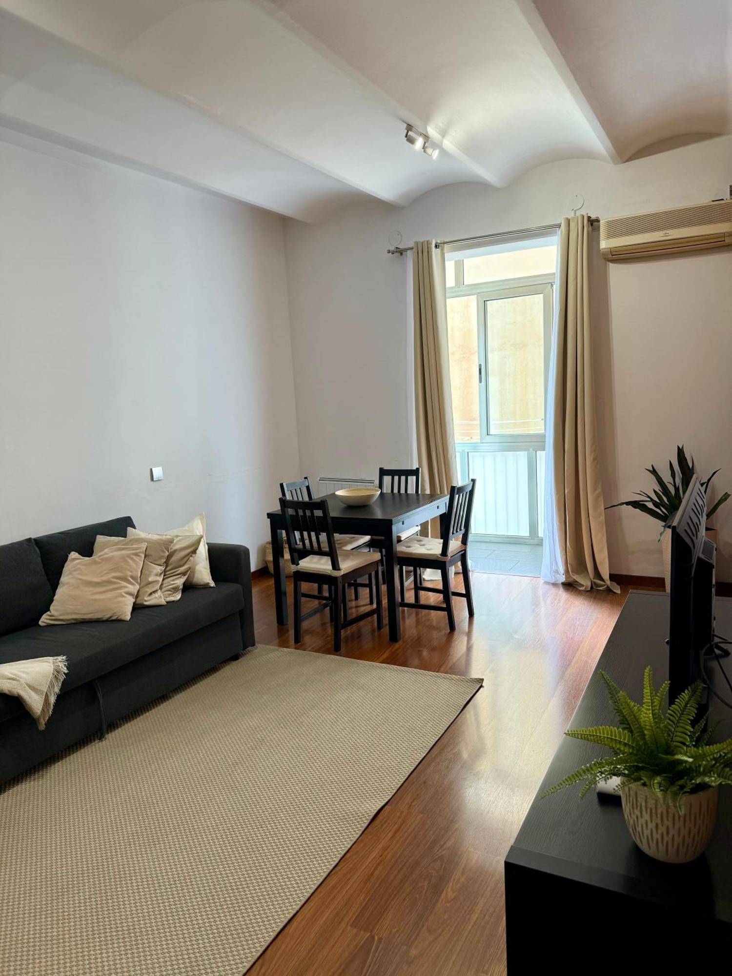 Comfort Eixample Apartamento *