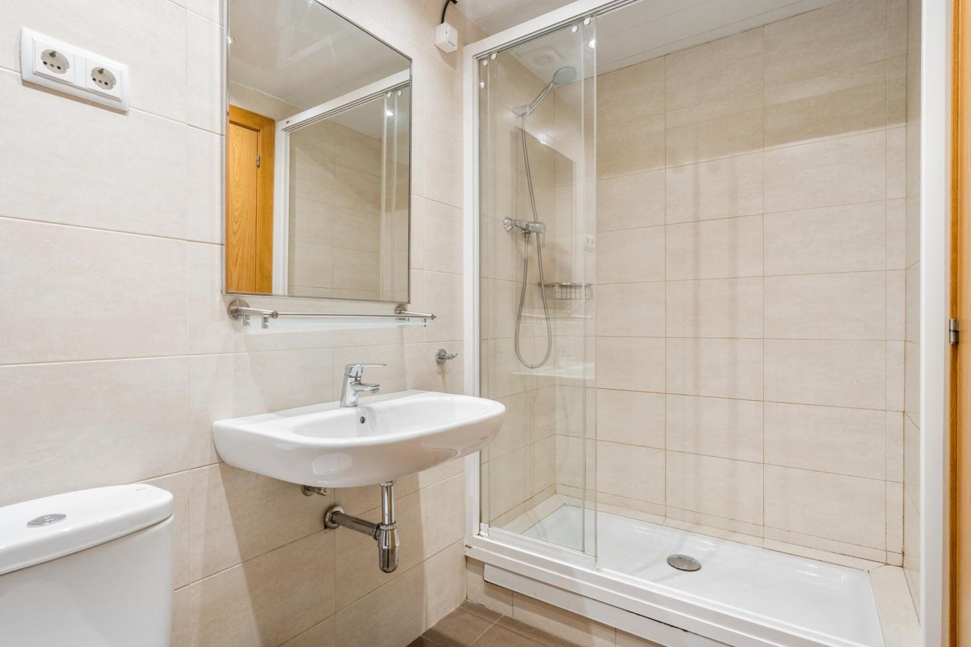 Flateli Pelayo H3 Apartamento *