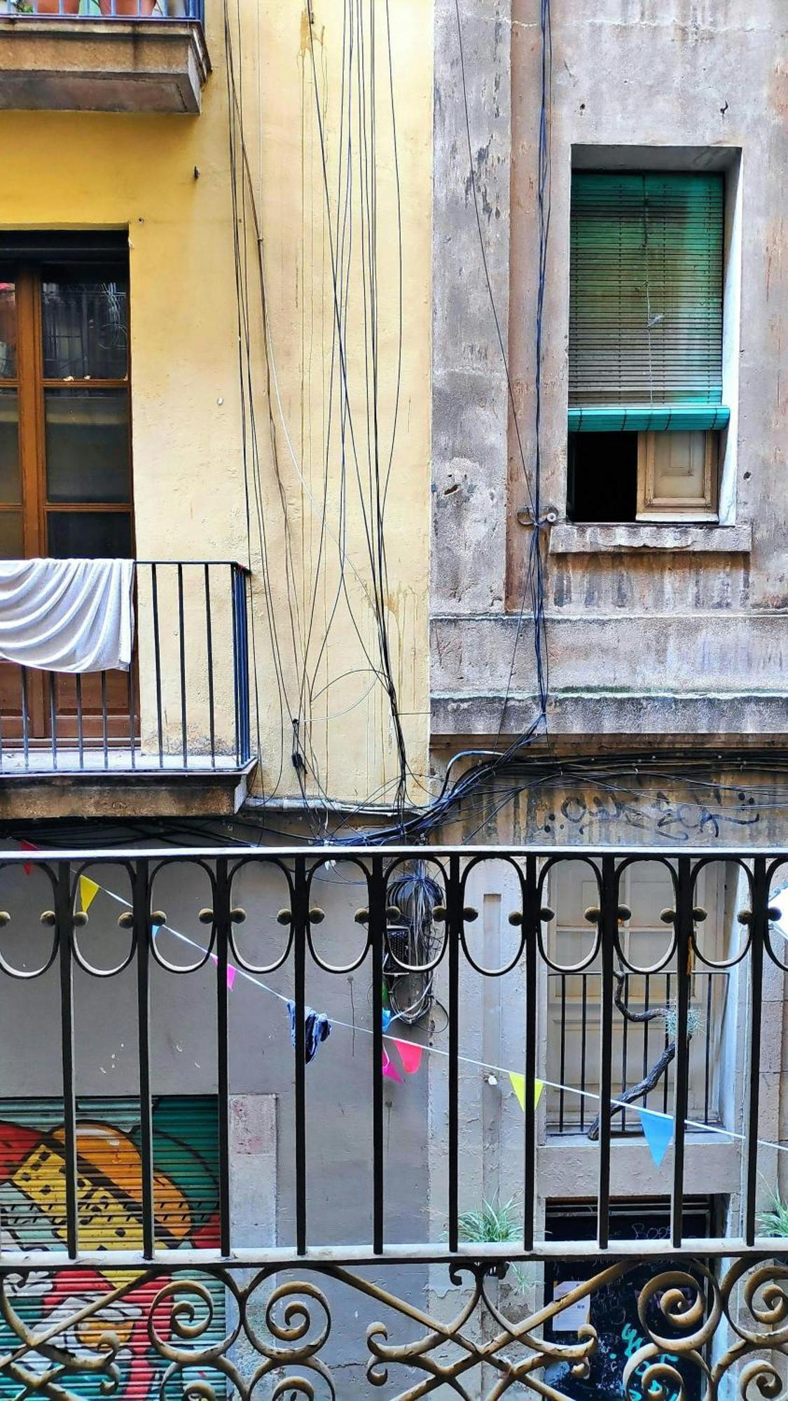 Sant Antoni 3 - Downtown Barcelona. Modern Apartamento *