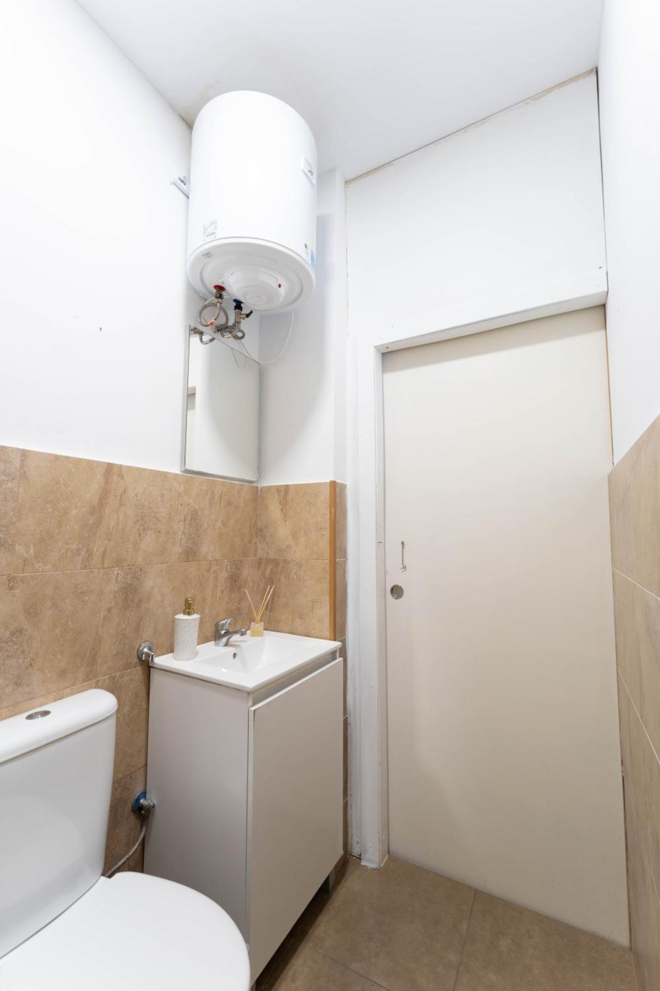 Apartamento Nice And Comfortable For Your In Bcn Barcelona