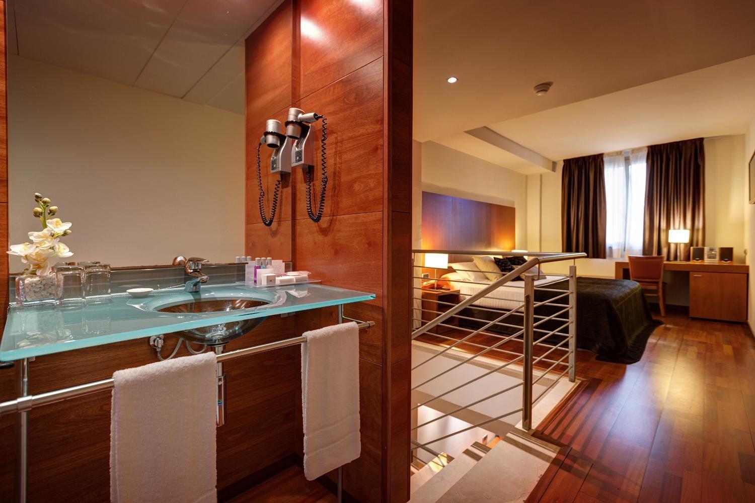 Acevi Villarroel Hotel 4*