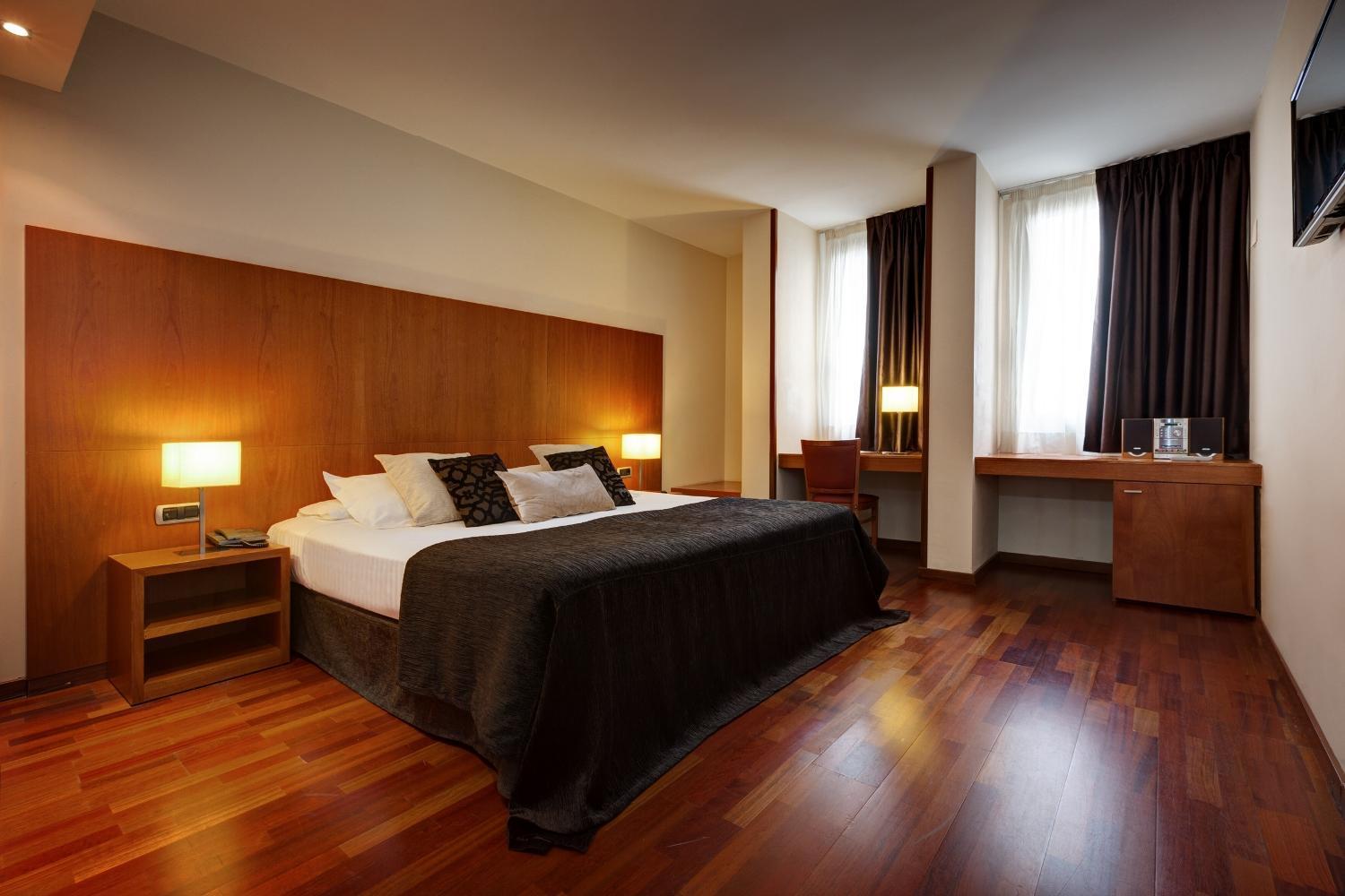 Acevi Villarroel 4* Barcelona