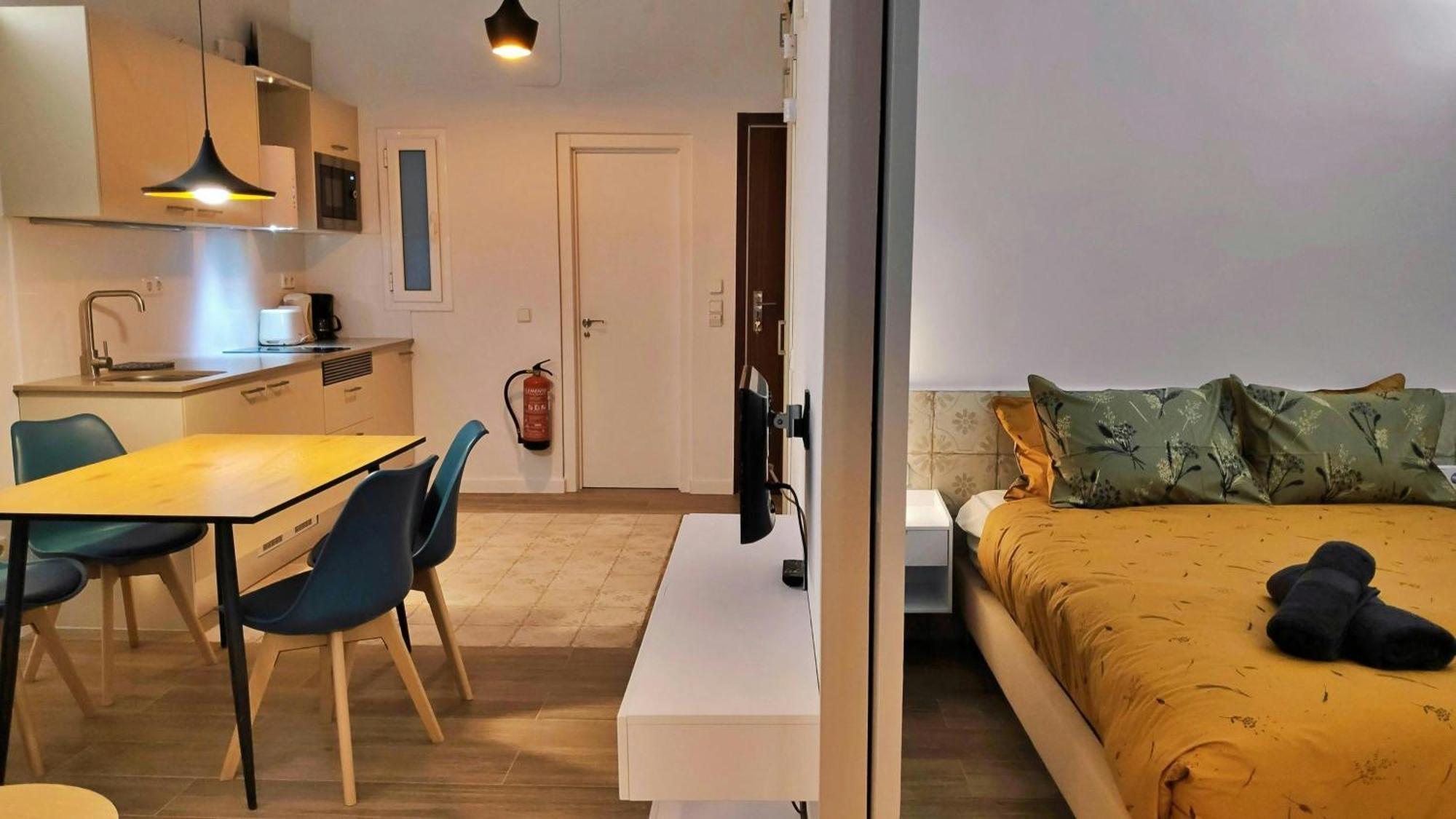 Apartamento Sant Antoni 3 - Downtown Barcelona. Modern *
