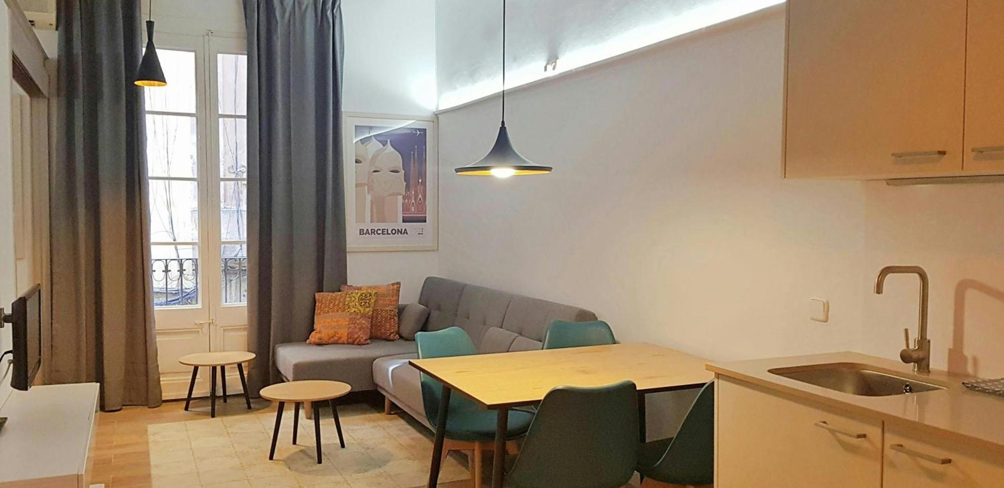 Sant Antoni 3 - Downtown Barcelona. Modern