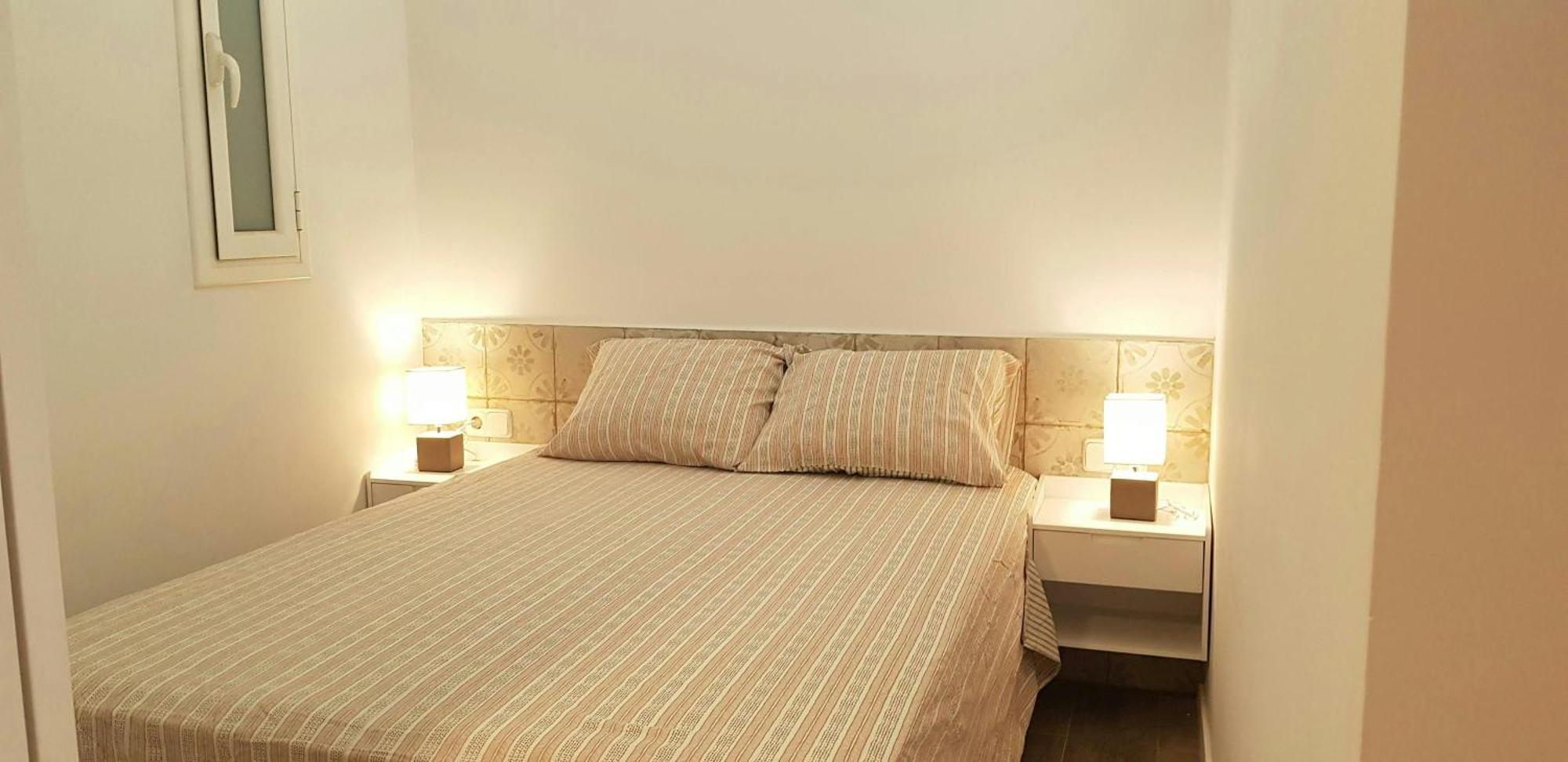 Apartamento Sant Antoni 4 - Downtown Barcelona. Modern Barcelona