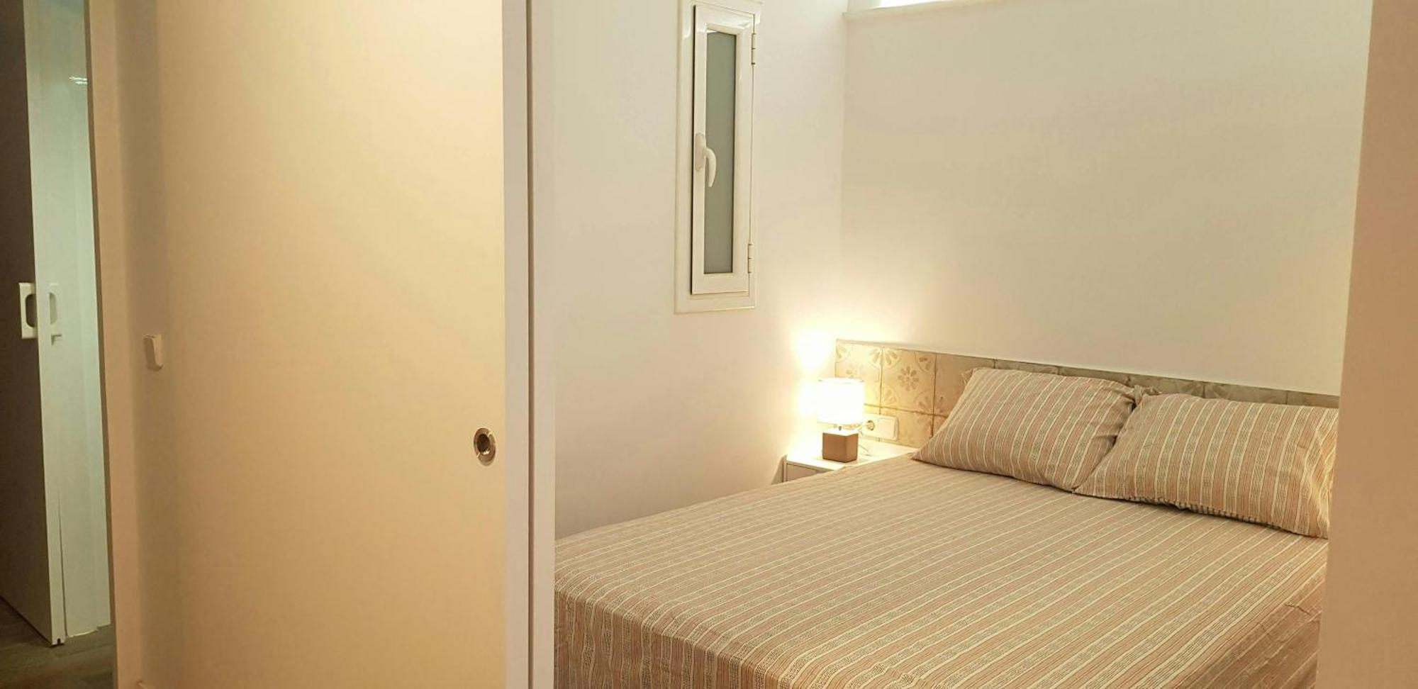 Sant Antoni 4 - Downtown Barcelona. Modern * Barcelona