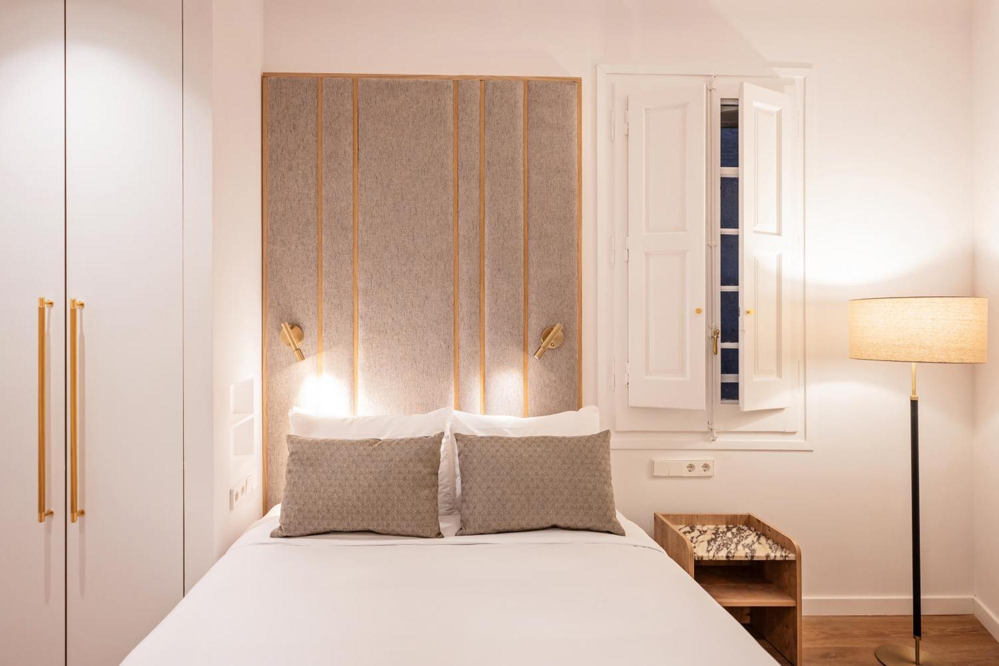 Diagonal By Sweett Apartment *