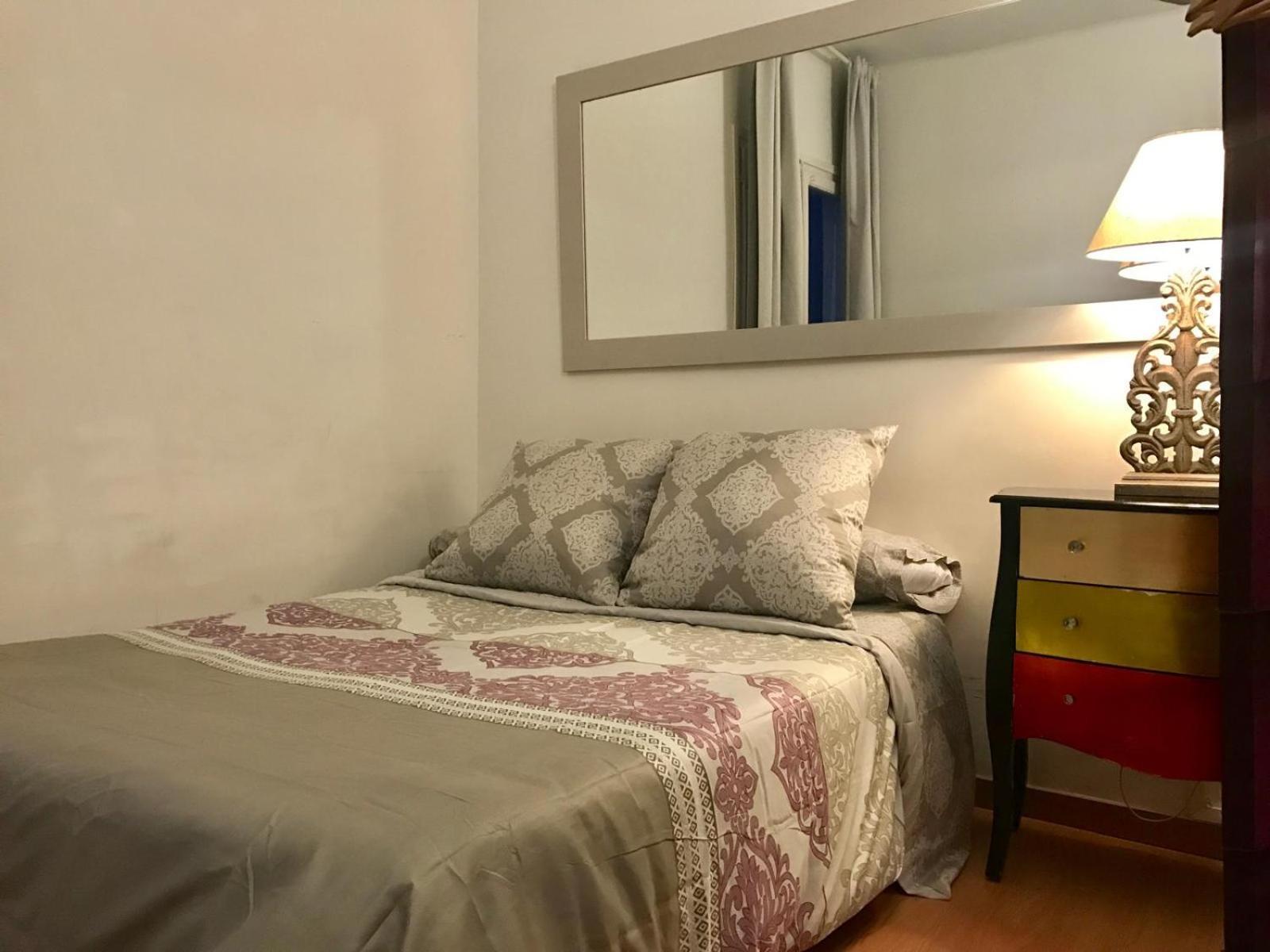 Erandi Ramblas Hostal *