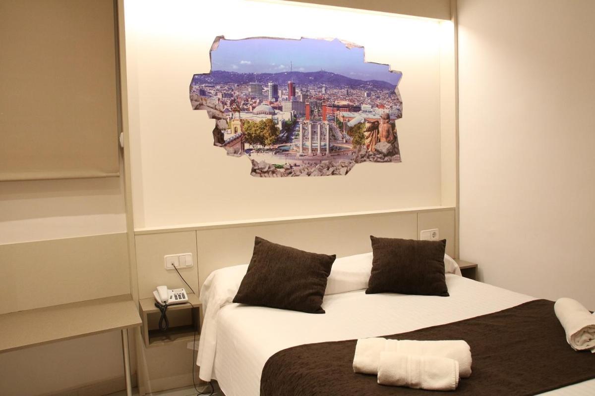 Hotel Travessera 2*
