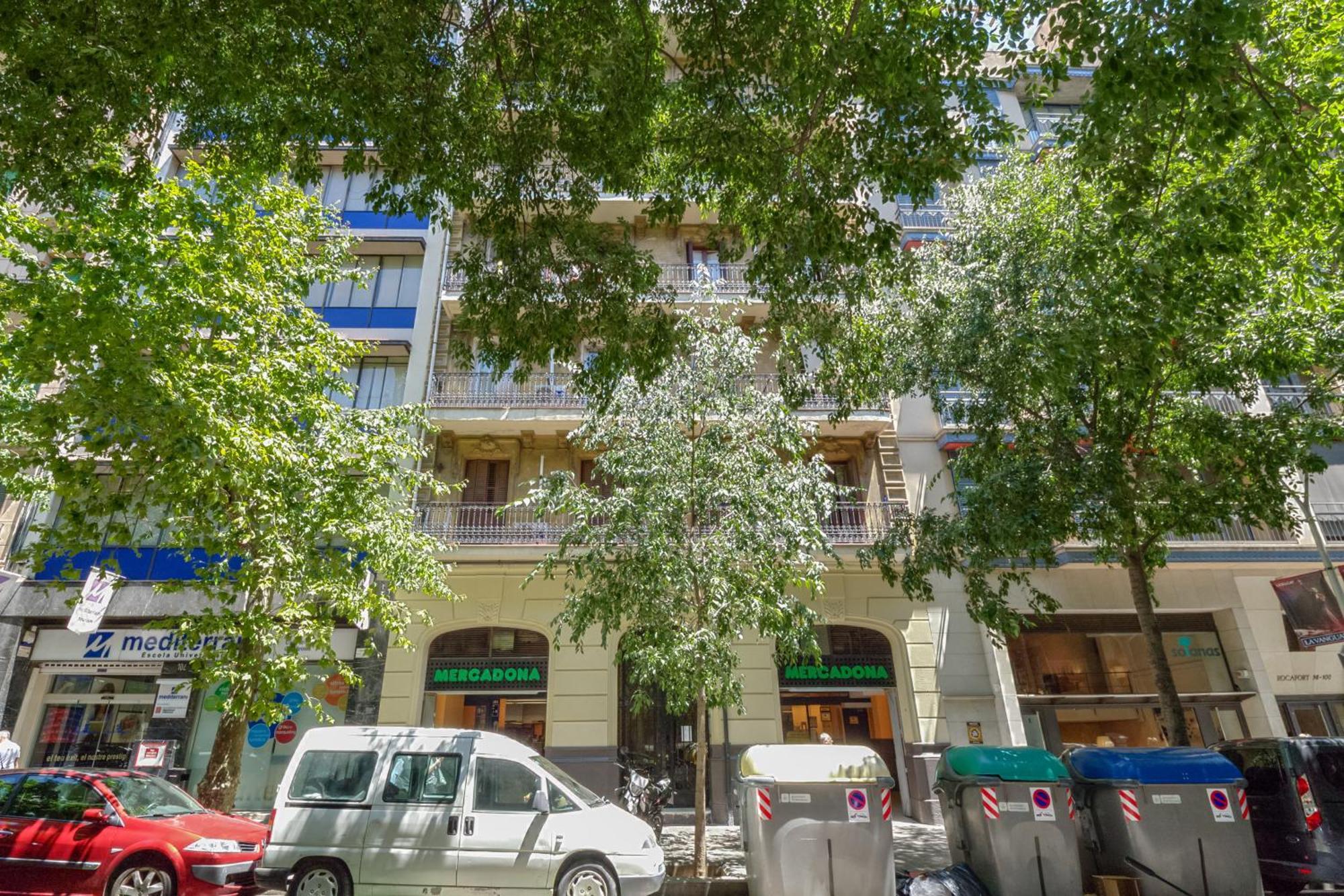 Rocafort In Eixample *