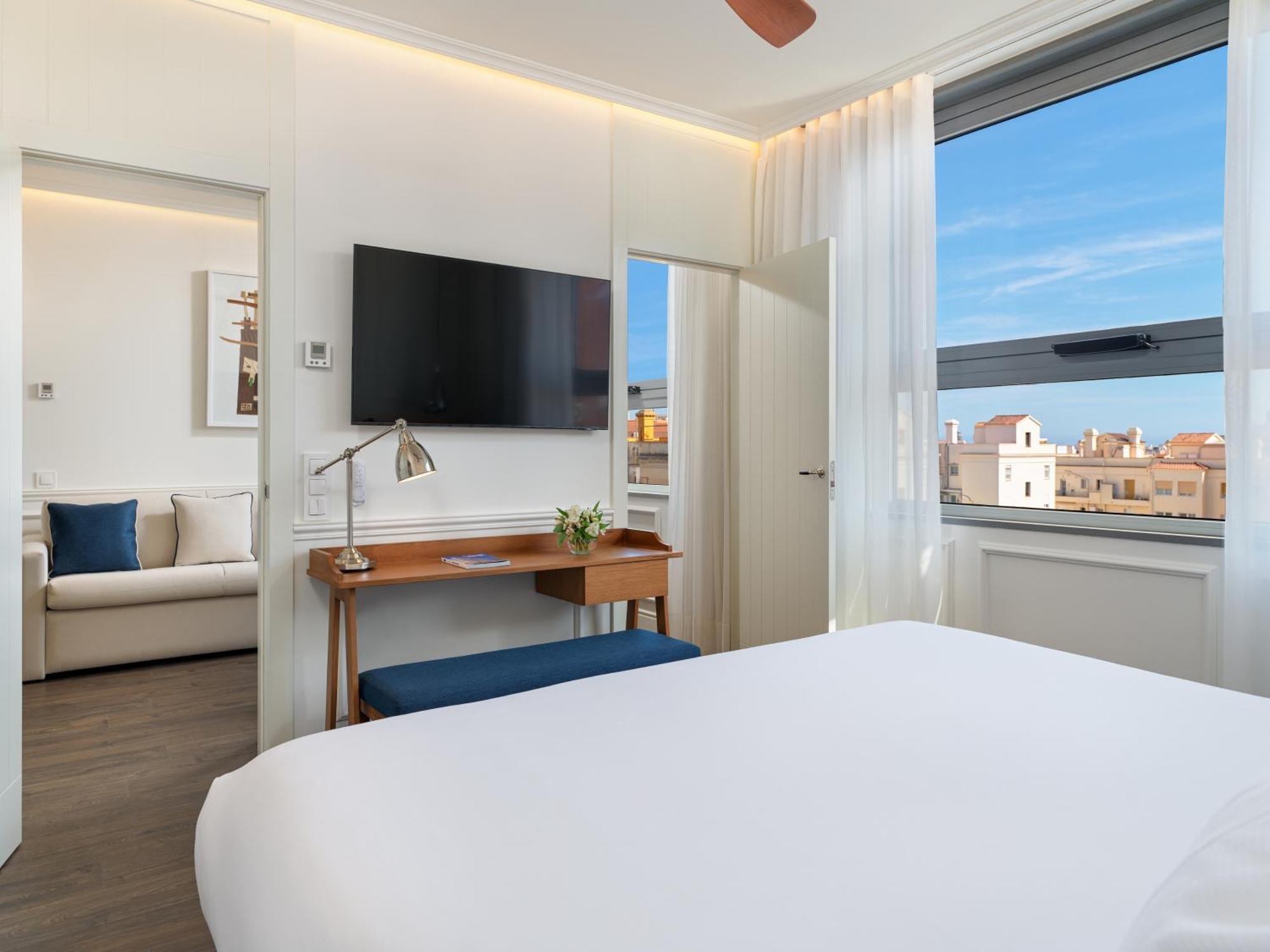 H10 Itaca Hotel 4*