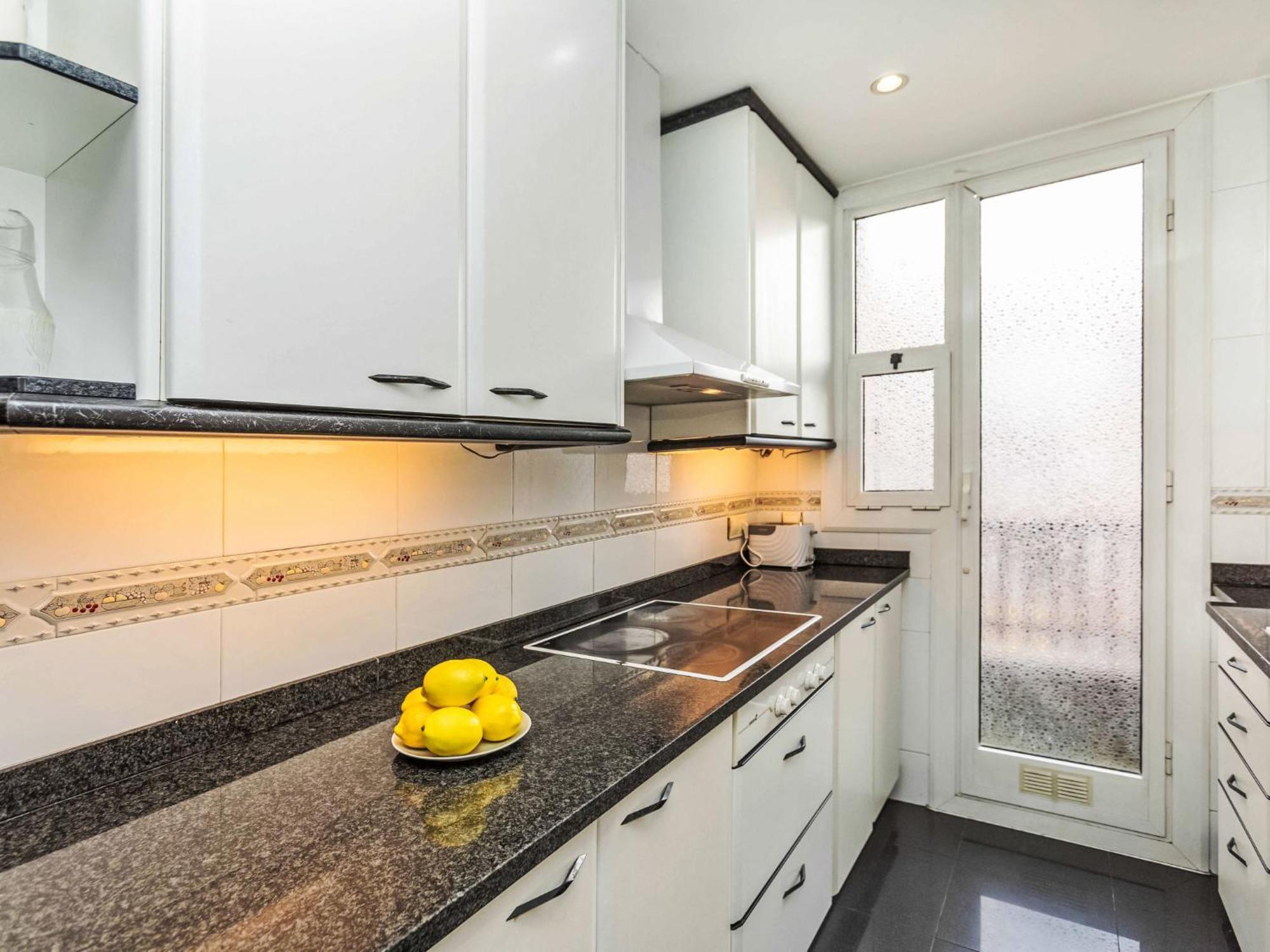 Sants-les Corts Galileu By Interhome Apartamento Barcelona