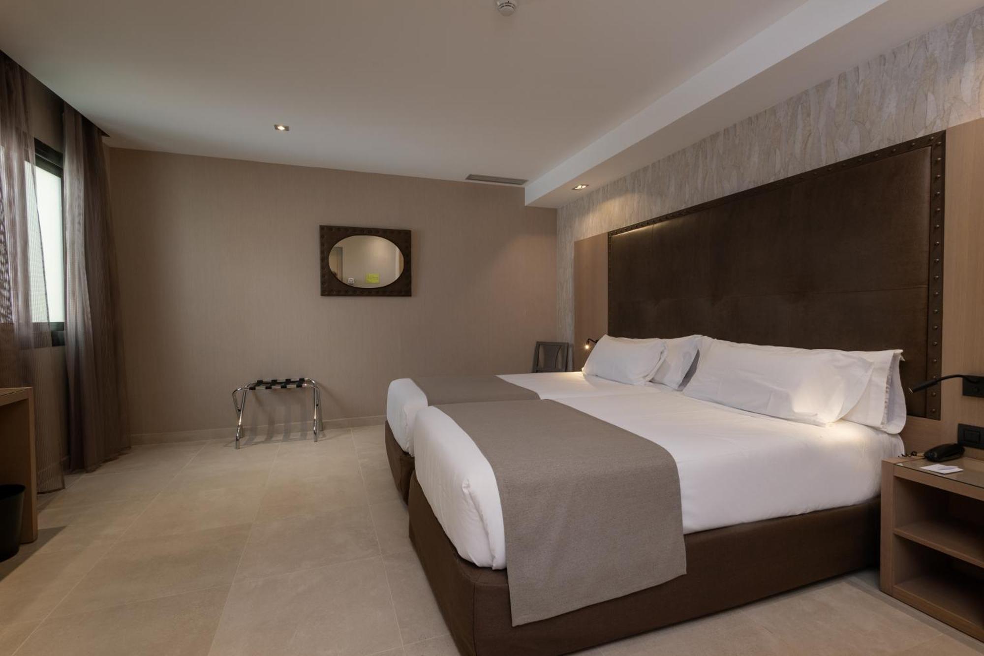 Hotel Gran Barcino 4*