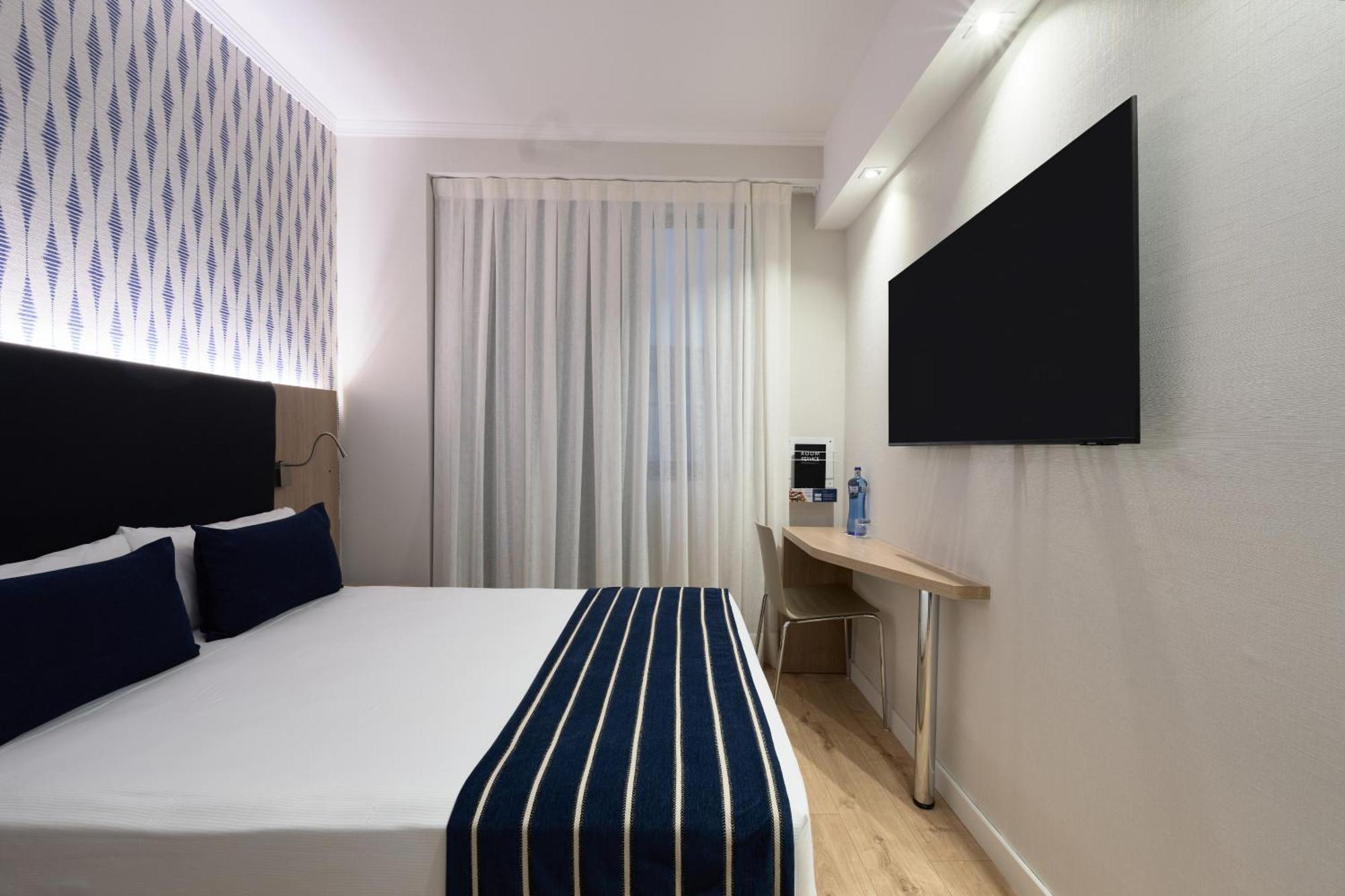 Catalonia Roma Hotel Barcelona
