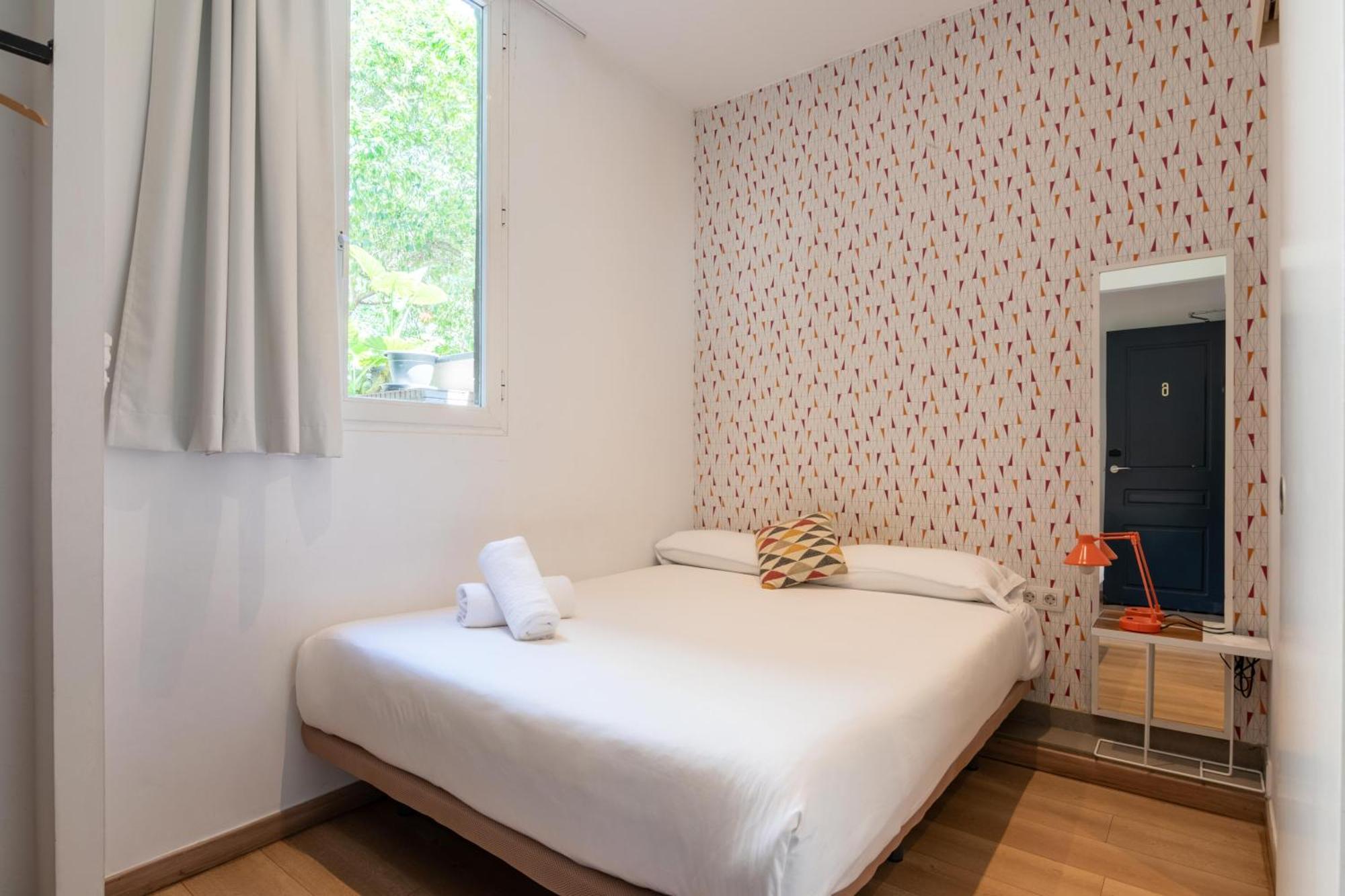 Rodamon Hostal *
