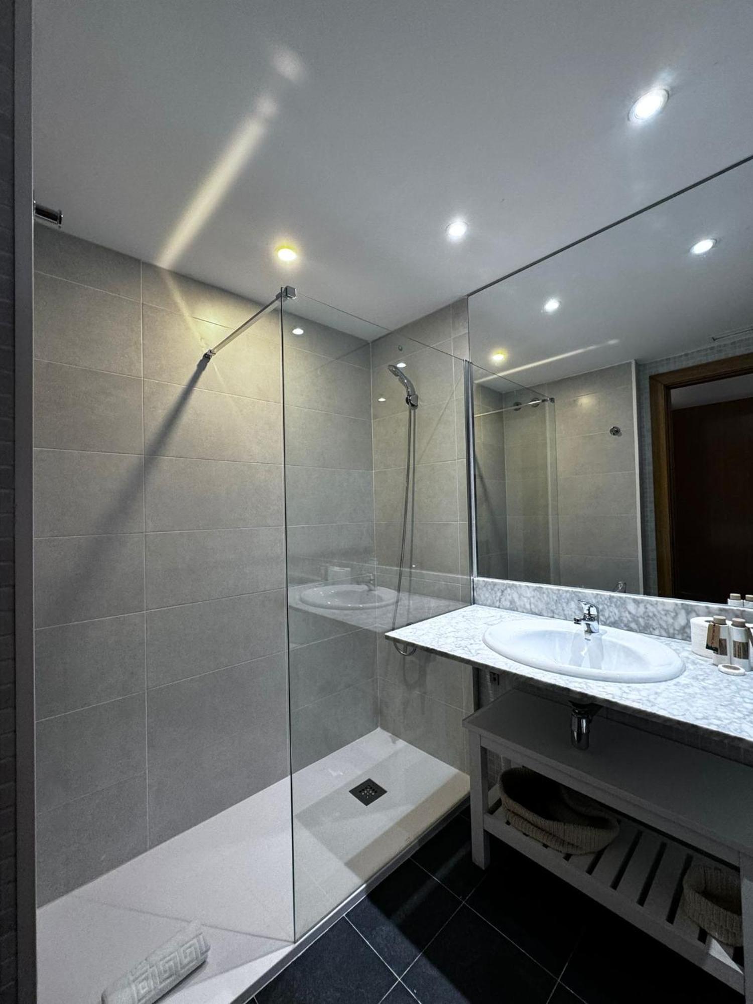 Barcelona4seasons - Palace Apartamento