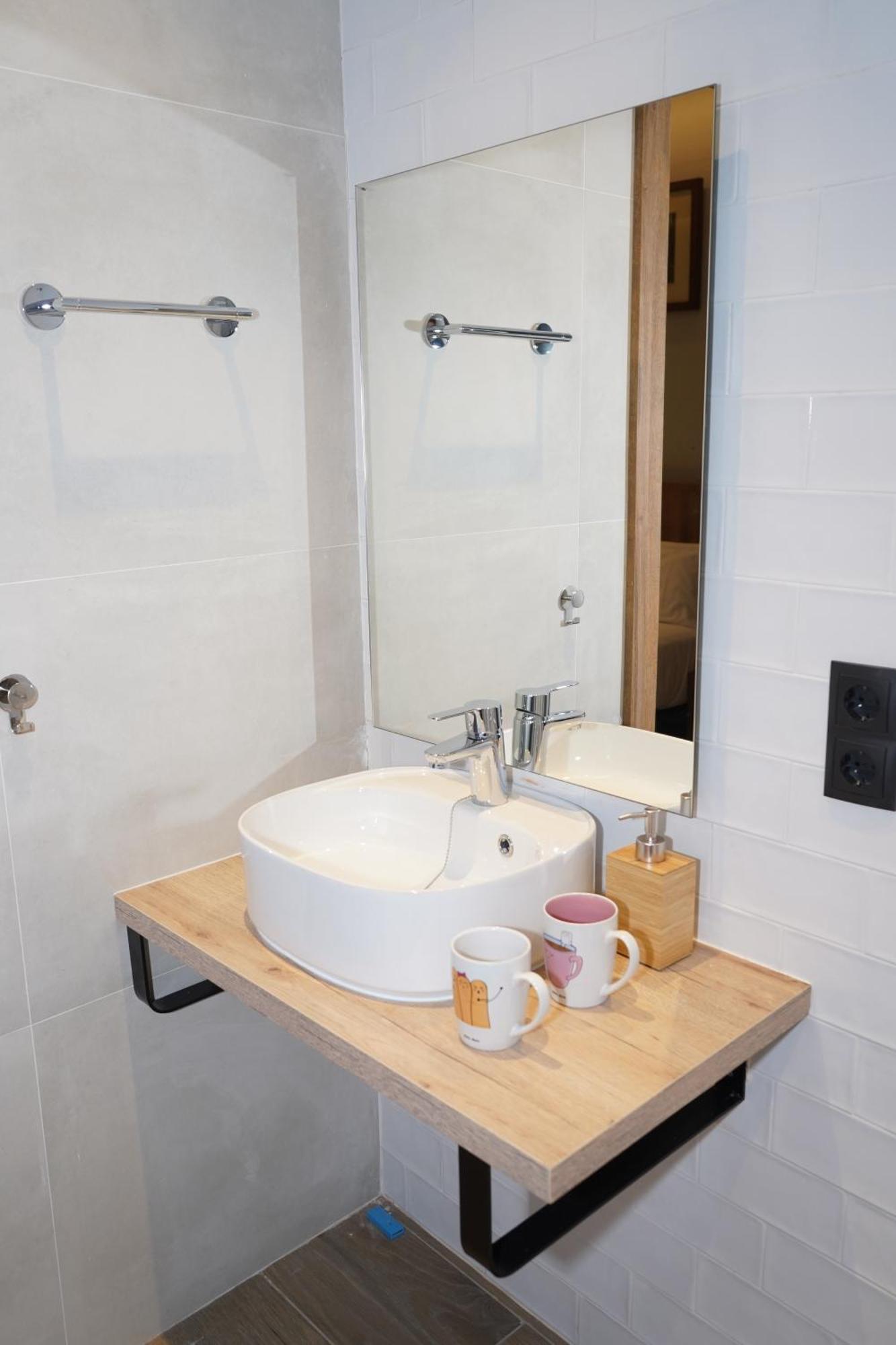 Monturiol Apartment Barcelona
