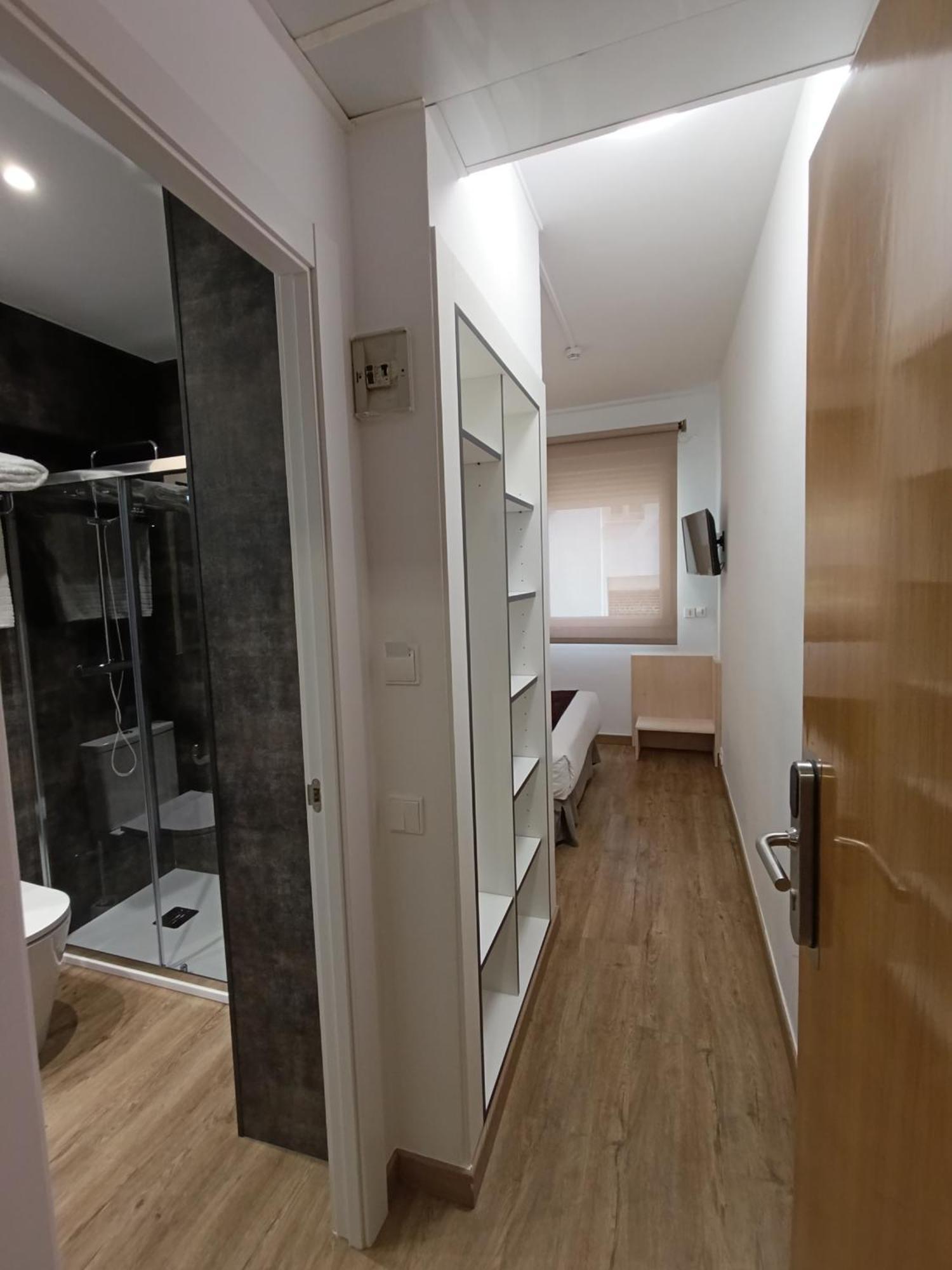 Hotel Travessera 2*