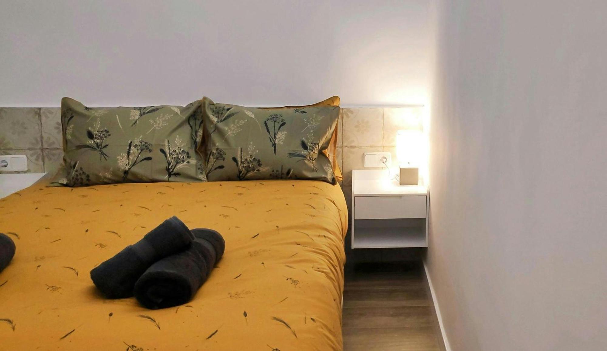 Sant Antoni 3 - Downtown Barcelona. Modern