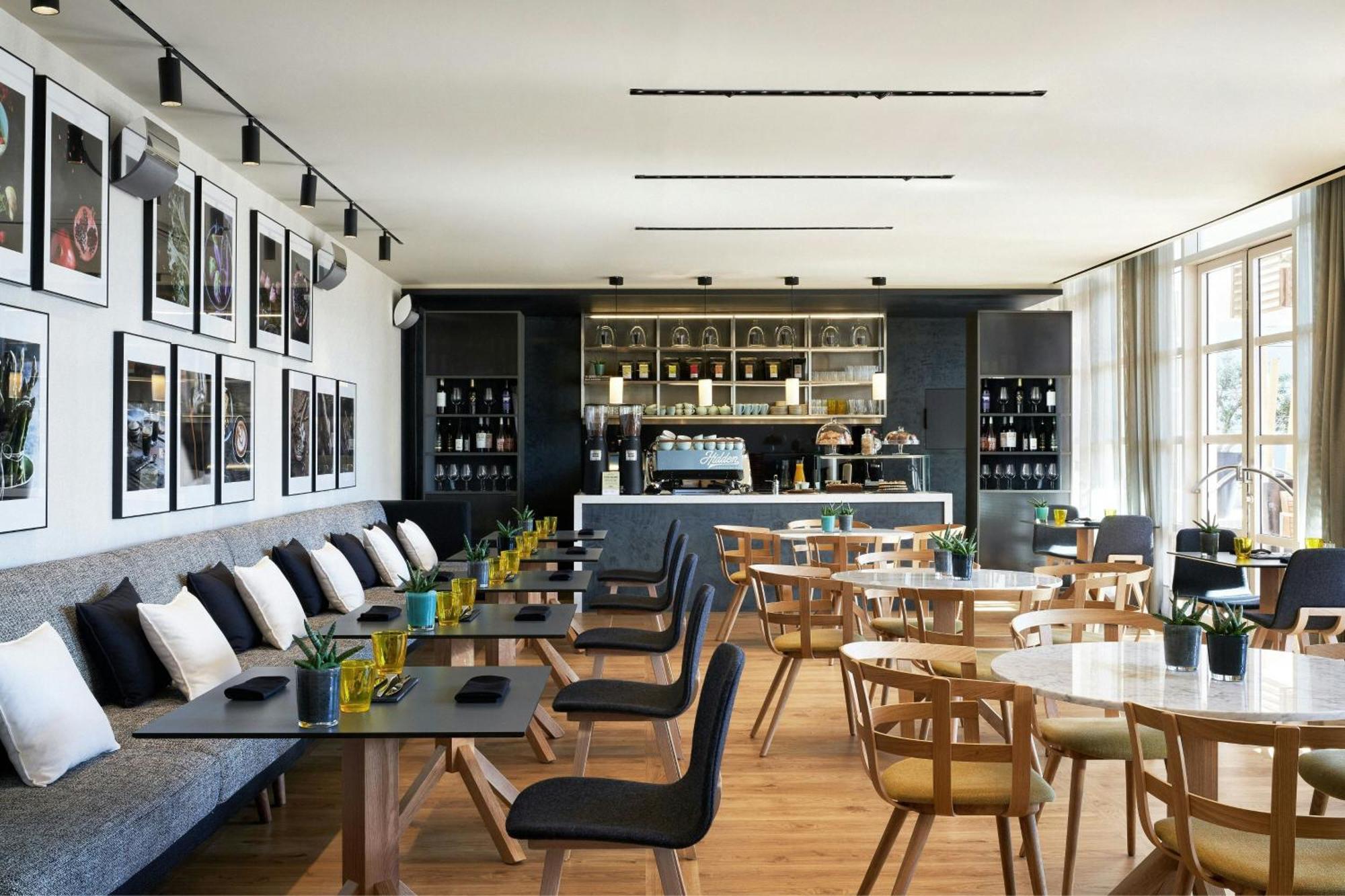 Hotel Arts