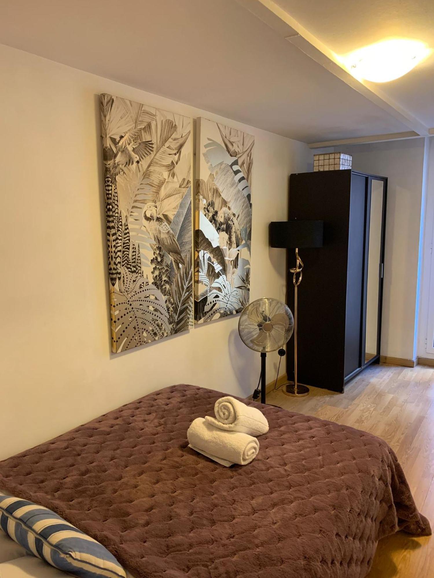 Hostel Erandi Ramblas Barcelona