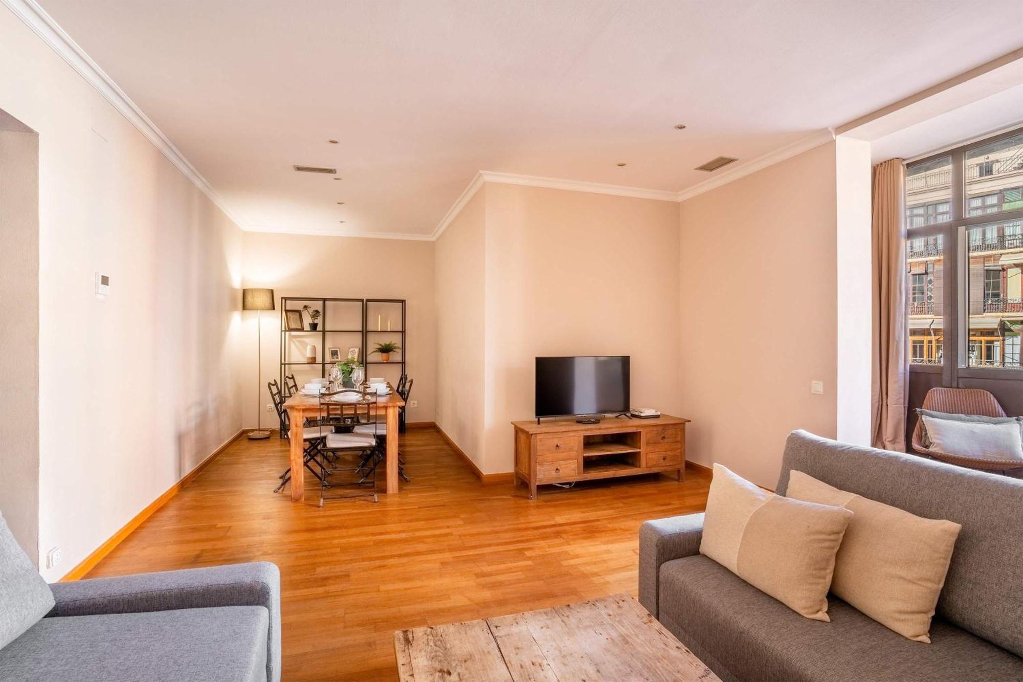 Elegant 3-bedroom In The Heart Of Bcn Apartment Barcelona