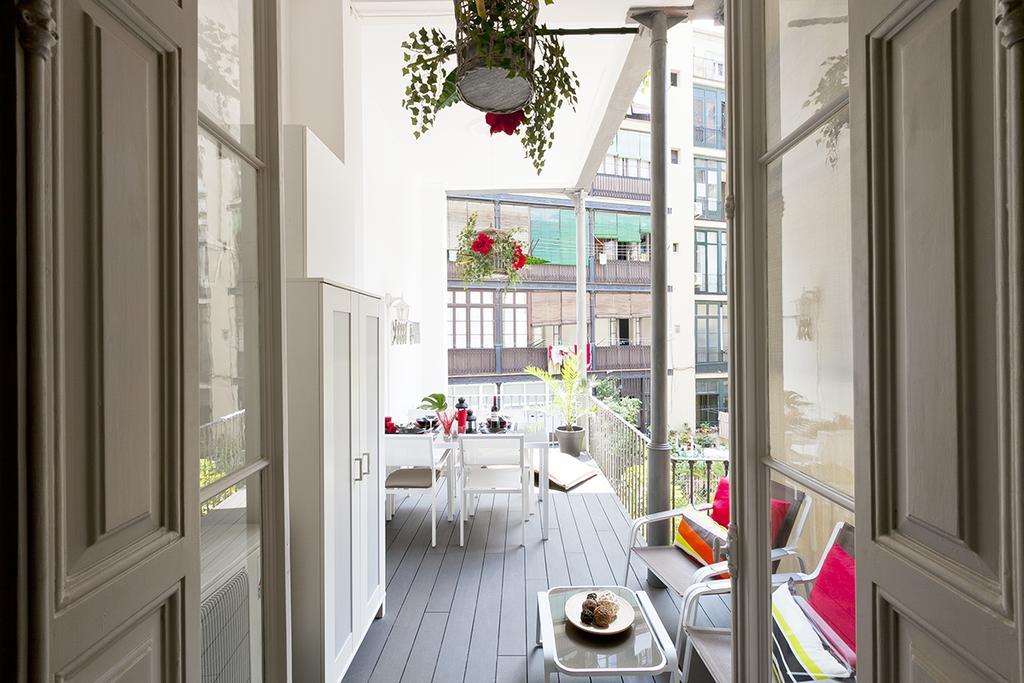 Eixample Patio Views With Amazing Terrace Barcelona