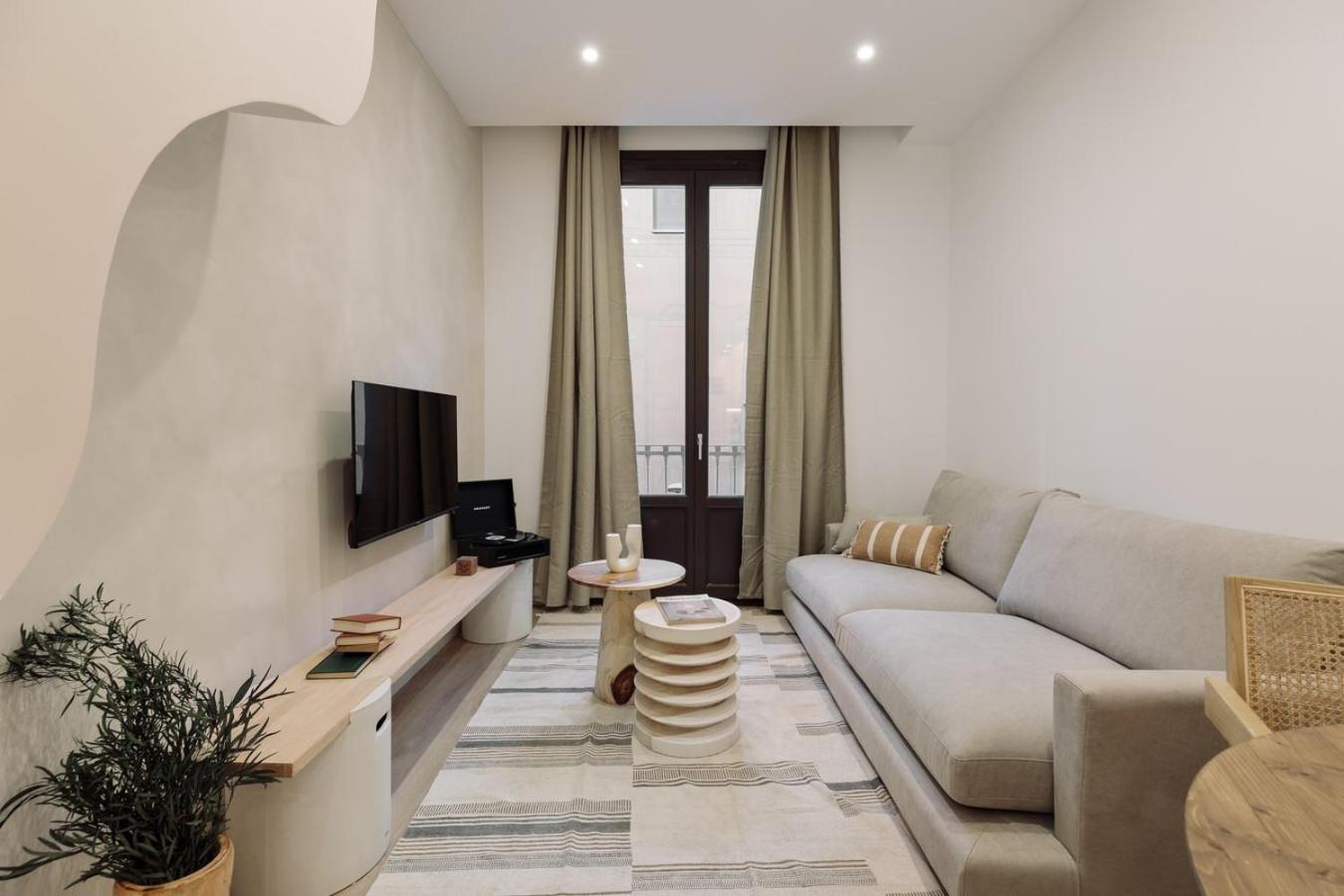 Praiano - 2 Bedrooms, Balcony And Terrace In Ciutat Vella * Barcelona