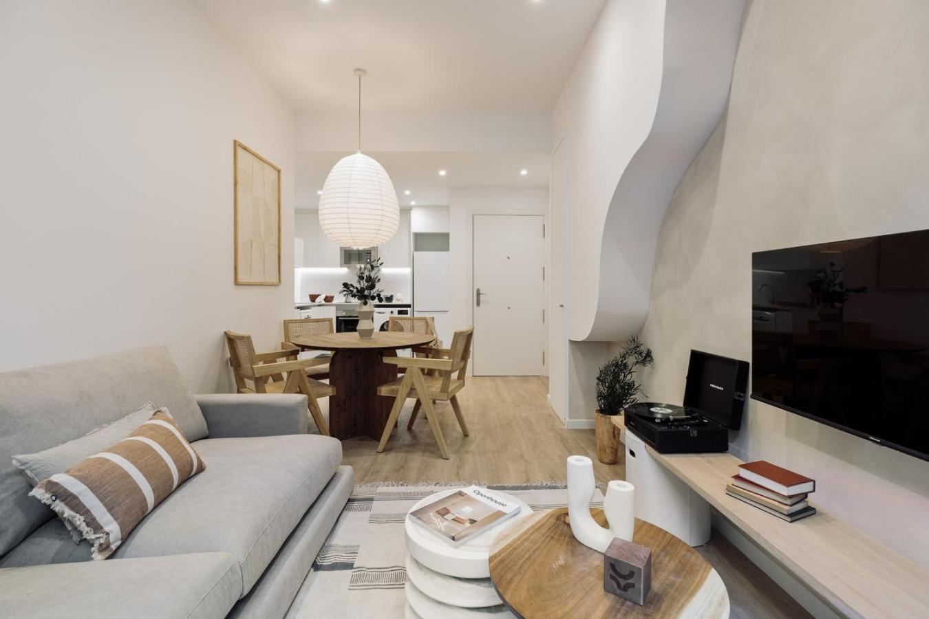 Praiano - 2 Bedrooms, Balcony And Terrace In Ciutat Vella Barcelona