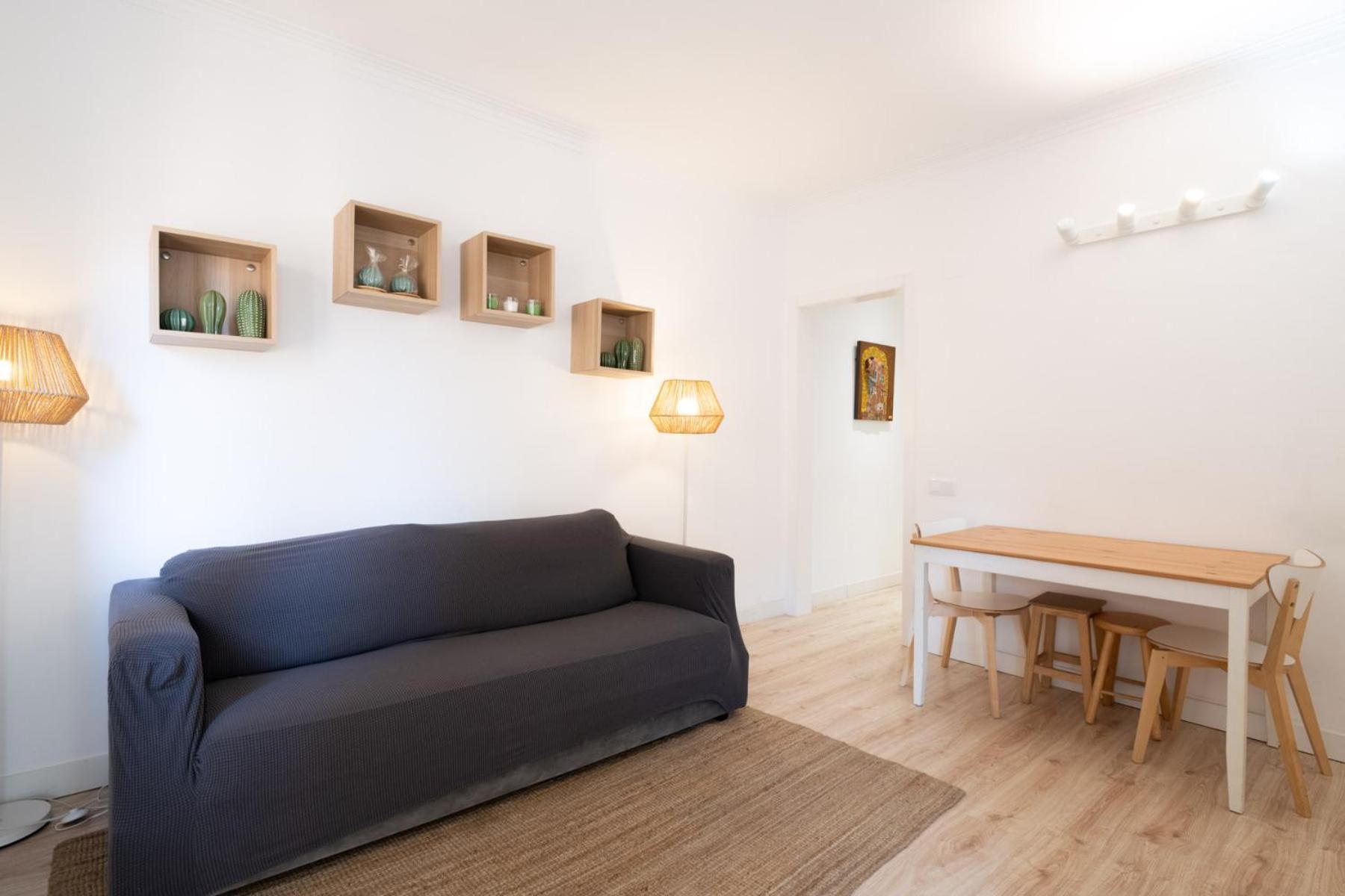 Nuevo Con Encanto En Sagrada Familia Apartamento *