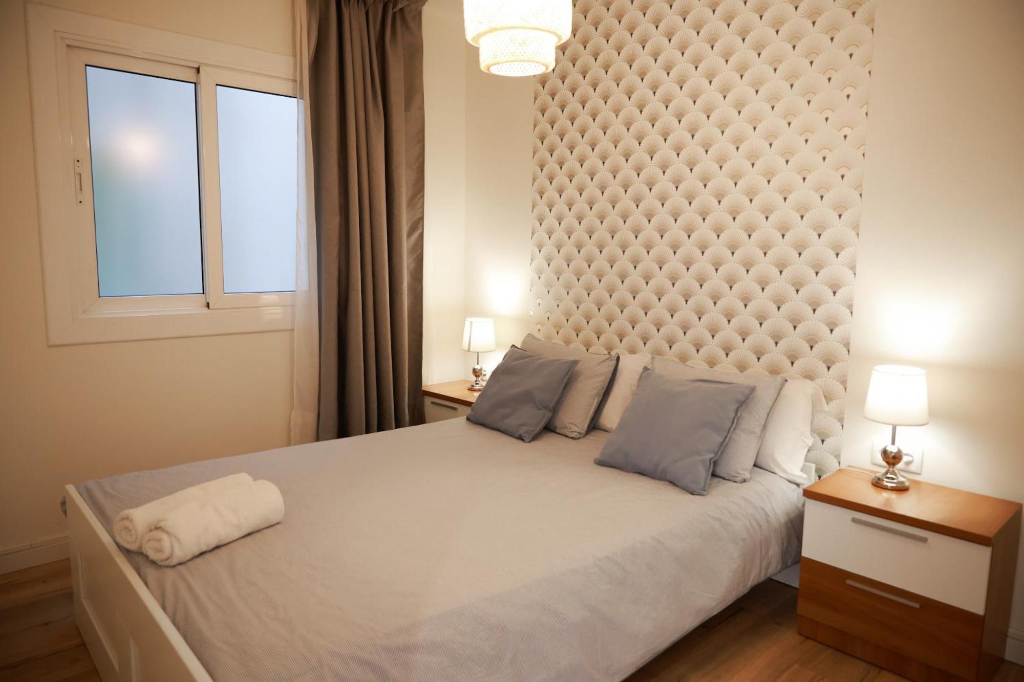 Amazing Sea And Sagrada Familia Views Homey Apartamento