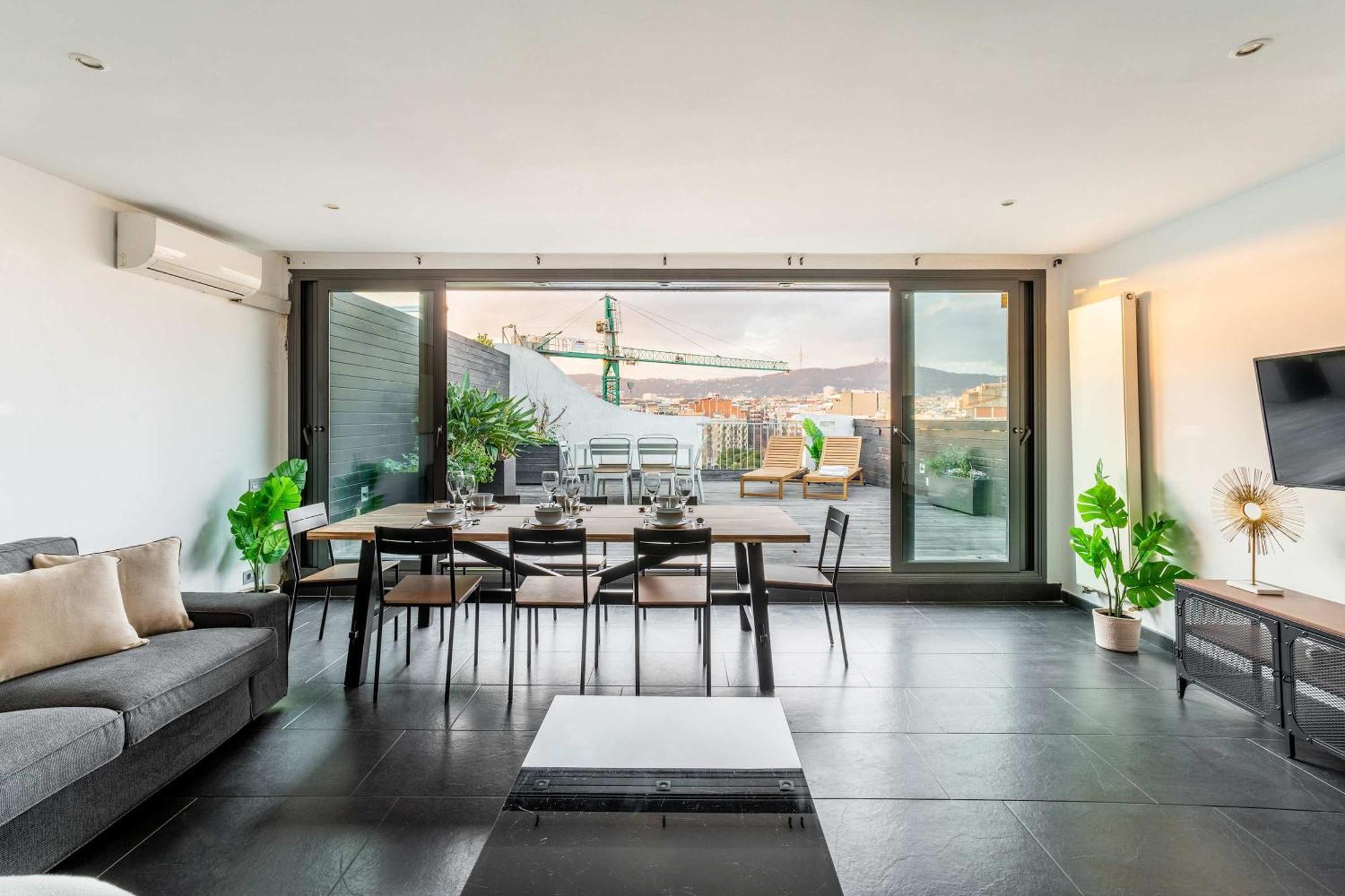 Amazing 3 Bedroom Penthouse In Plaza España Apartamento *