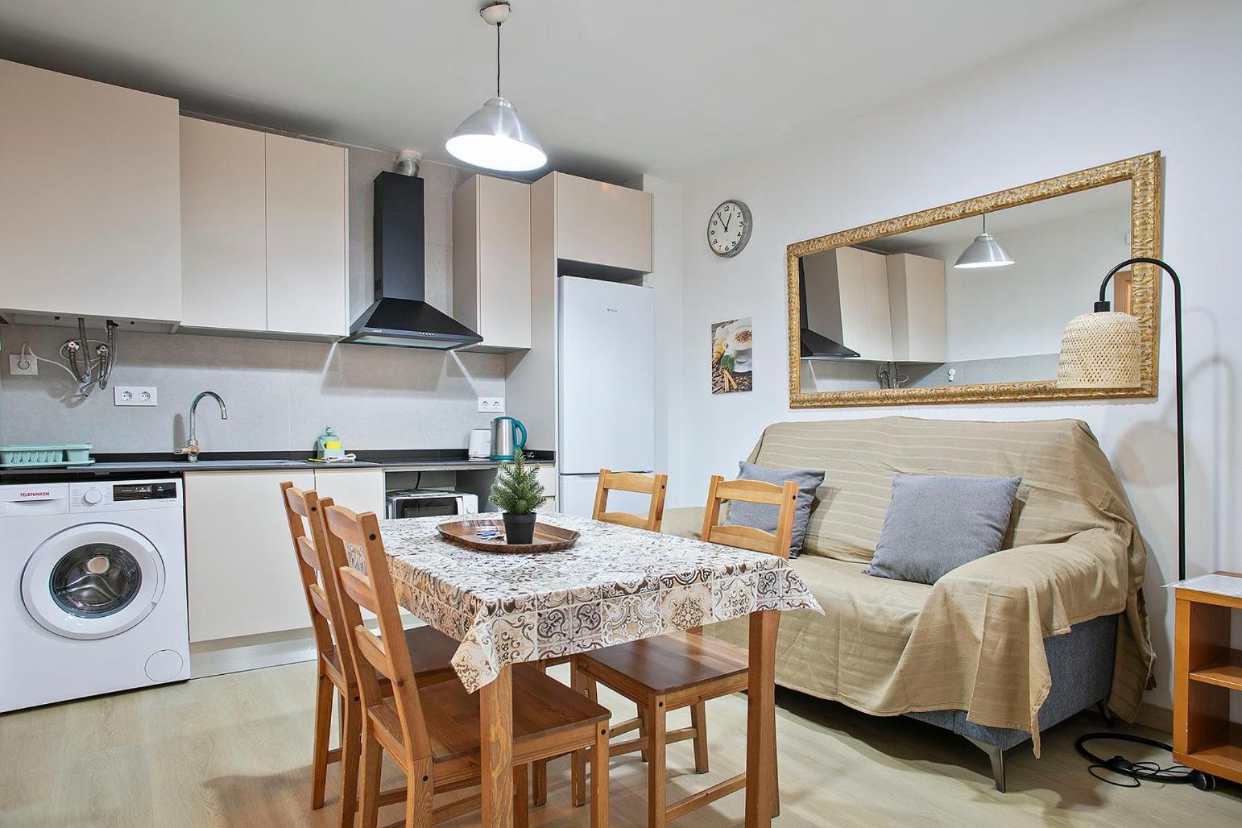 Beautiful In Ramblas 6pax Apartamento *