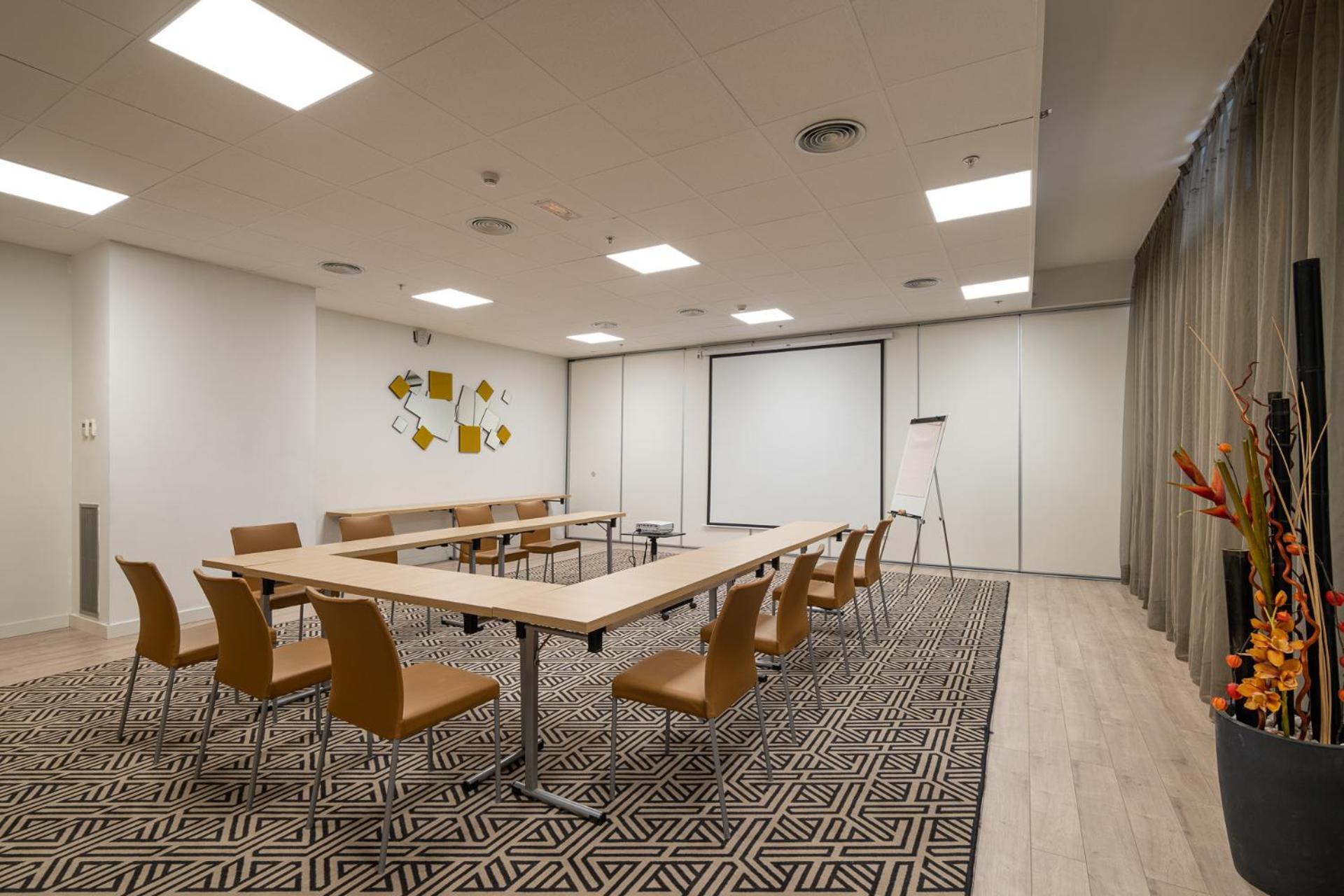 Hotel Naitly Poblenou 4*