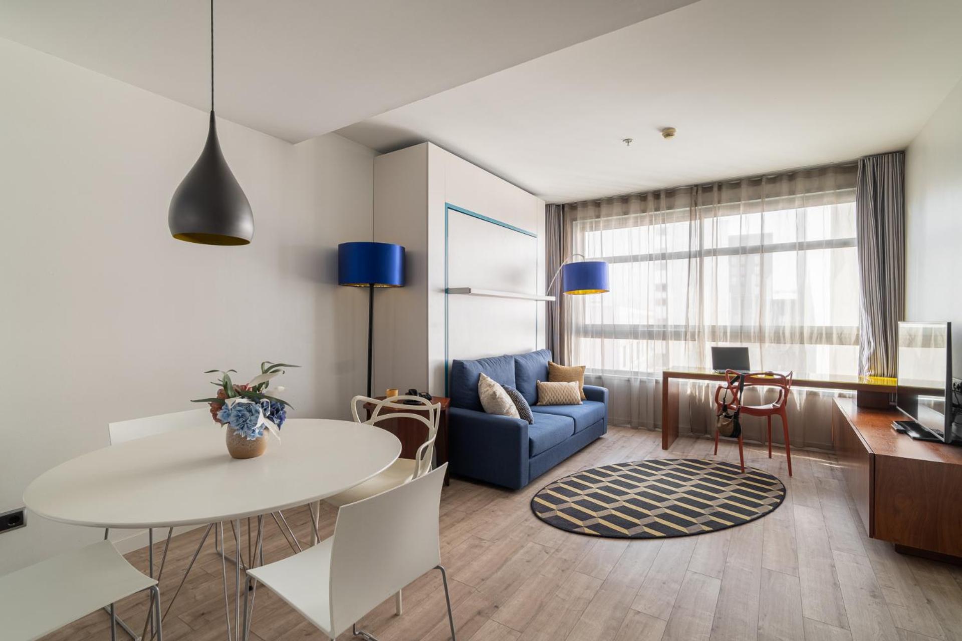 Naitly Poblenou 4*