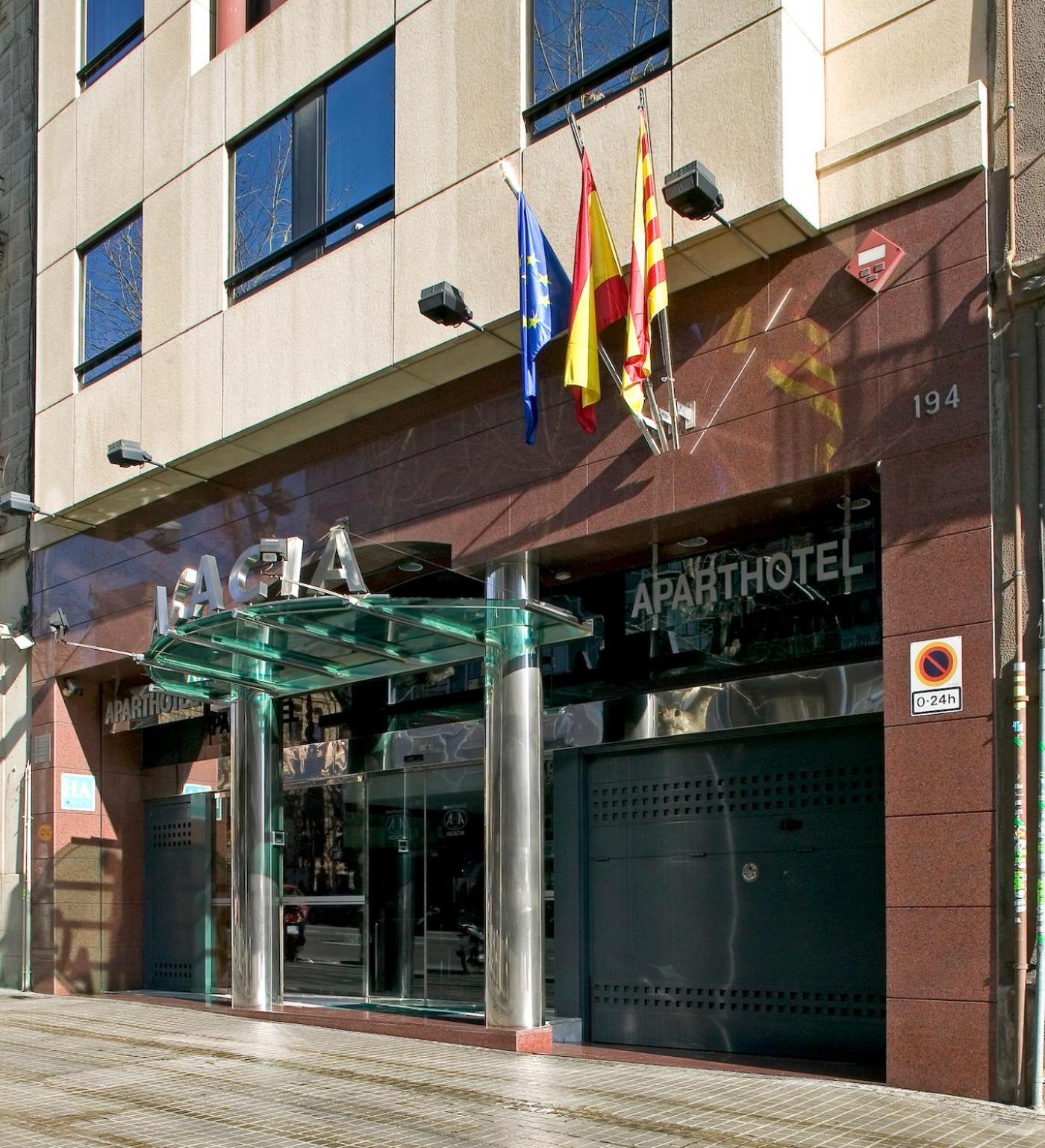 Acacia Apartahotel 4*