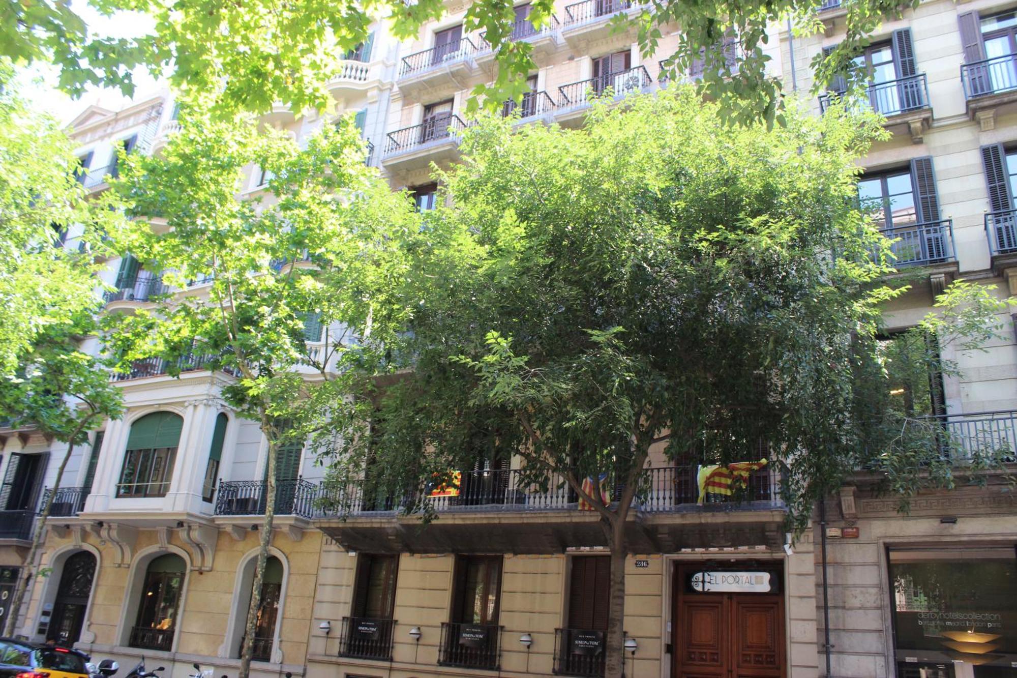 New Flat In The Center-eixample Passeig De Gracia Apartment Barcelona