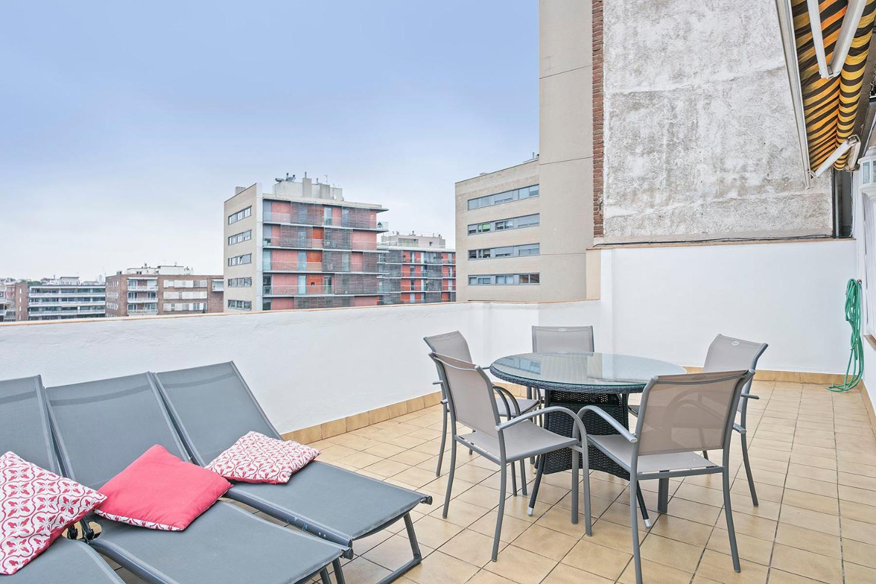 Apartamento Sarria Attic Barcelona